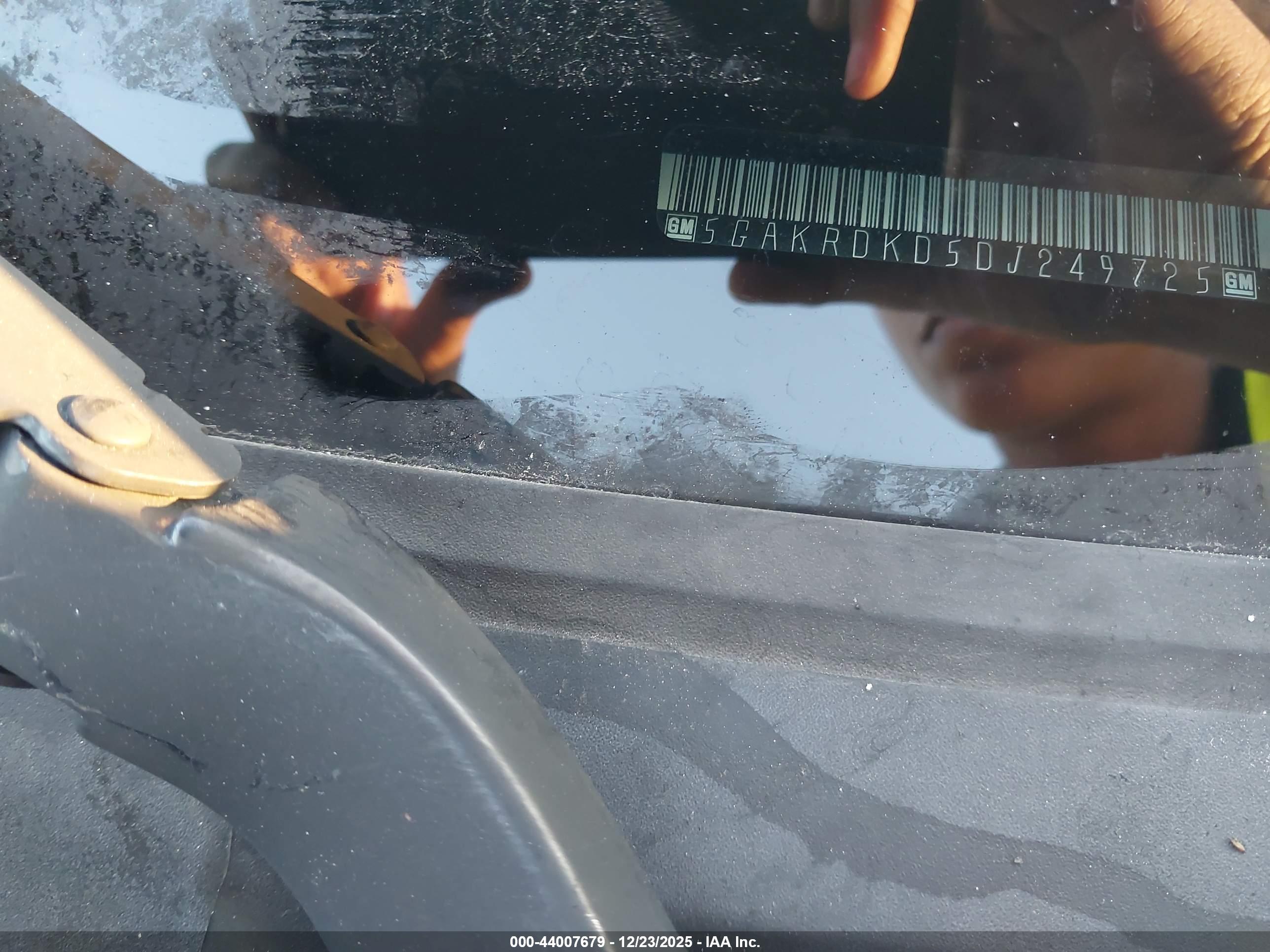 BUICK ENCLAVE image 9