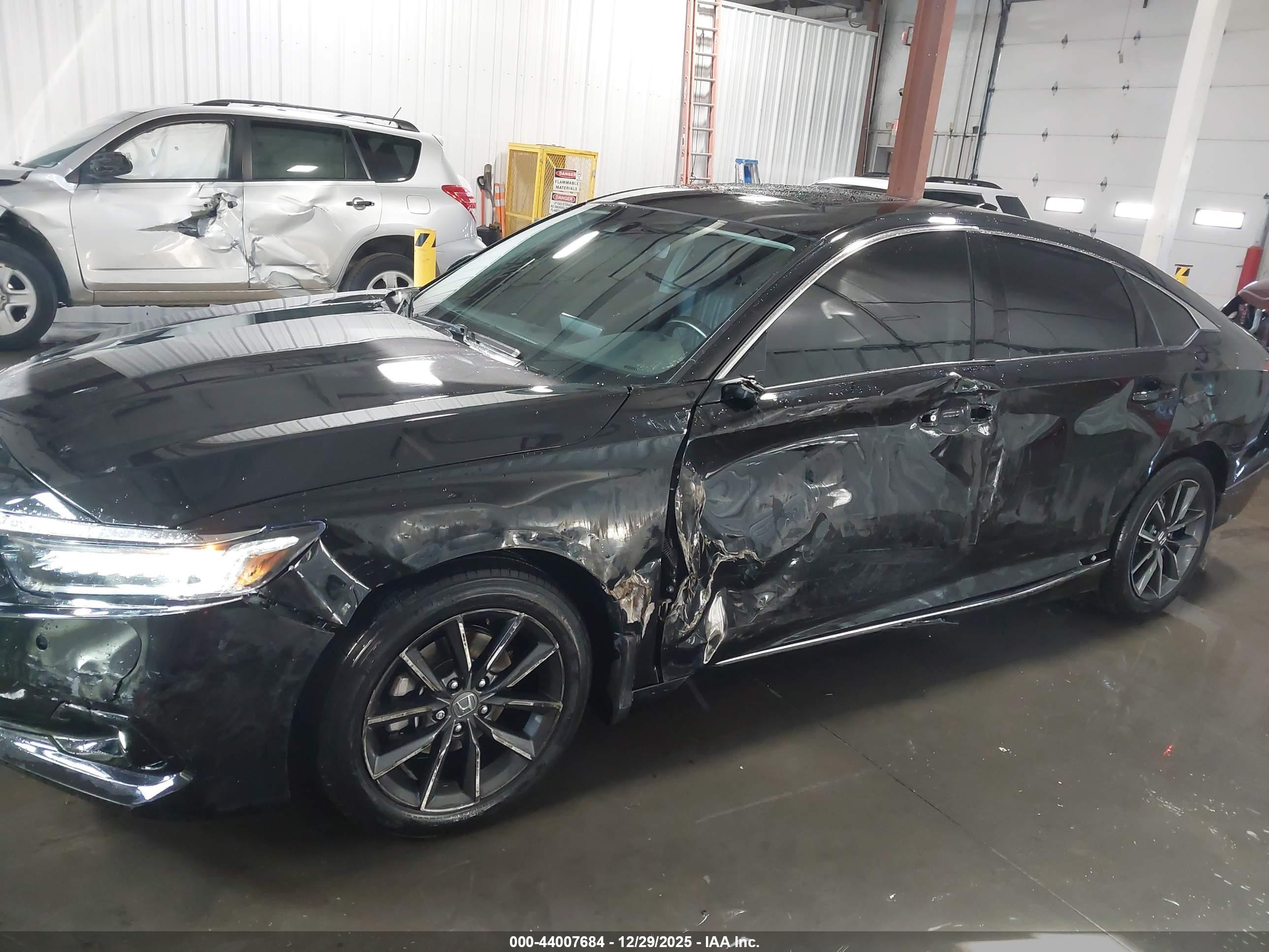 HONDA ACCORD image 6