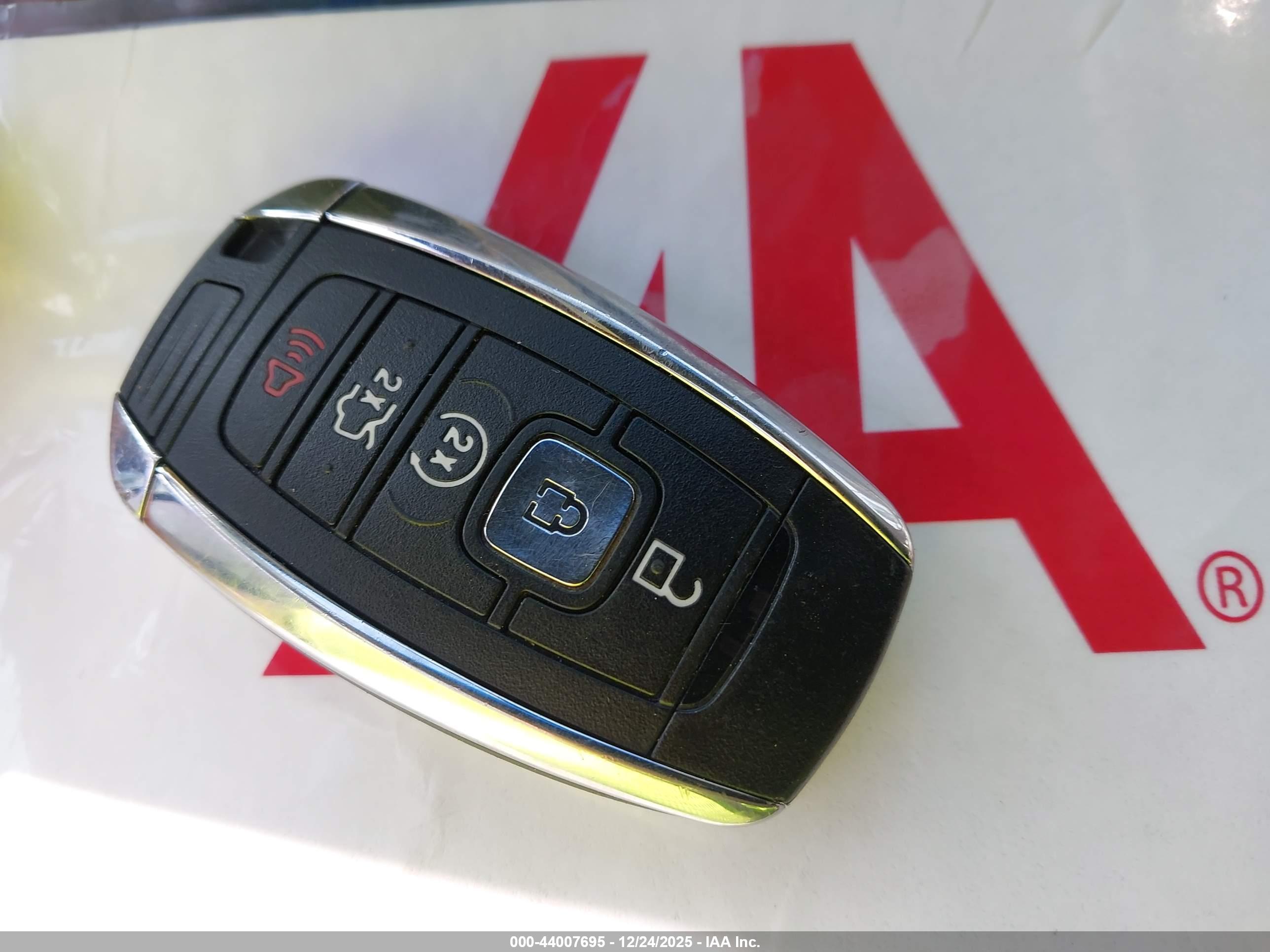LINCOLN MKZ image 11