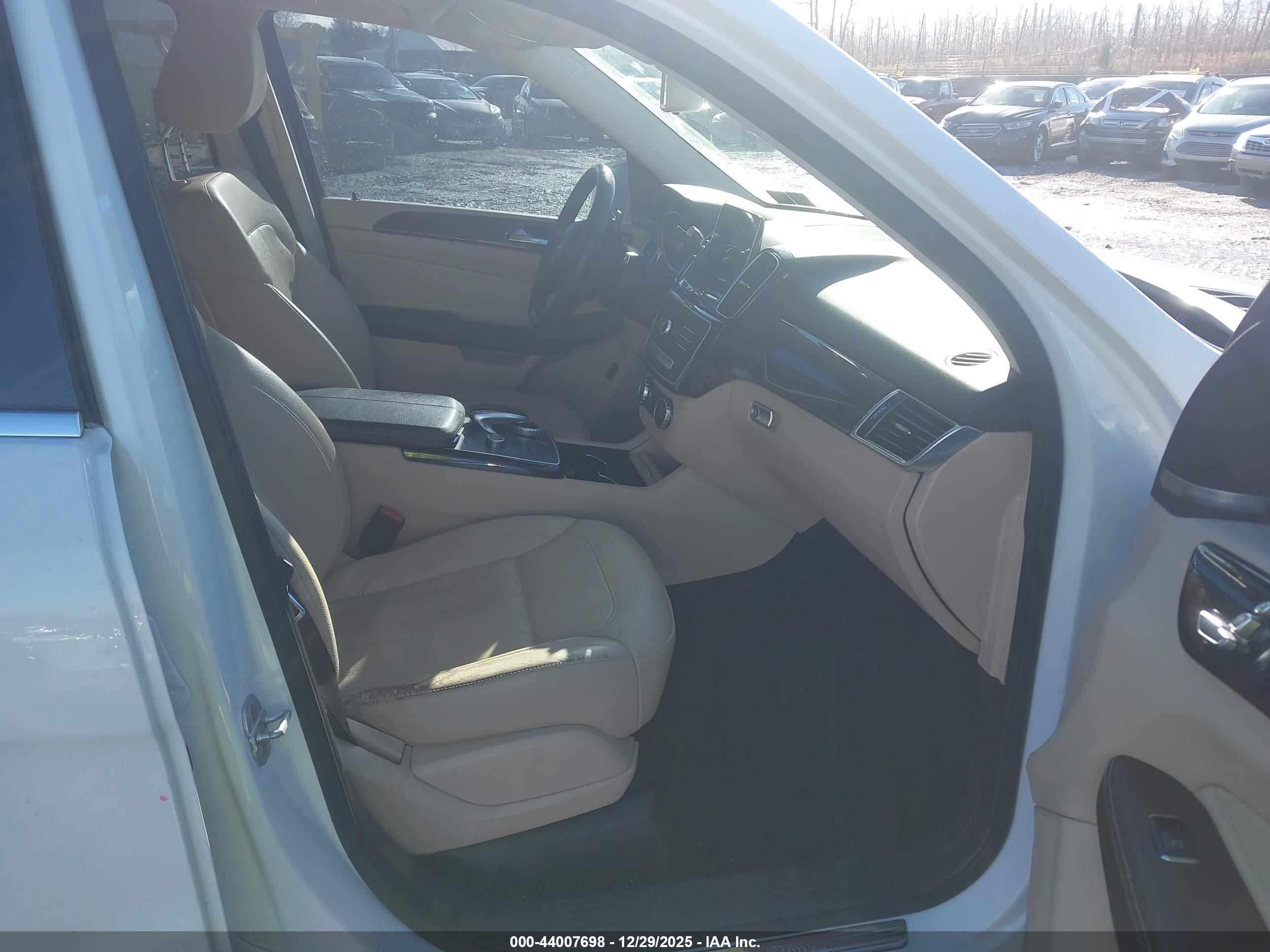 MERCEDES-BENZ GLE image 5