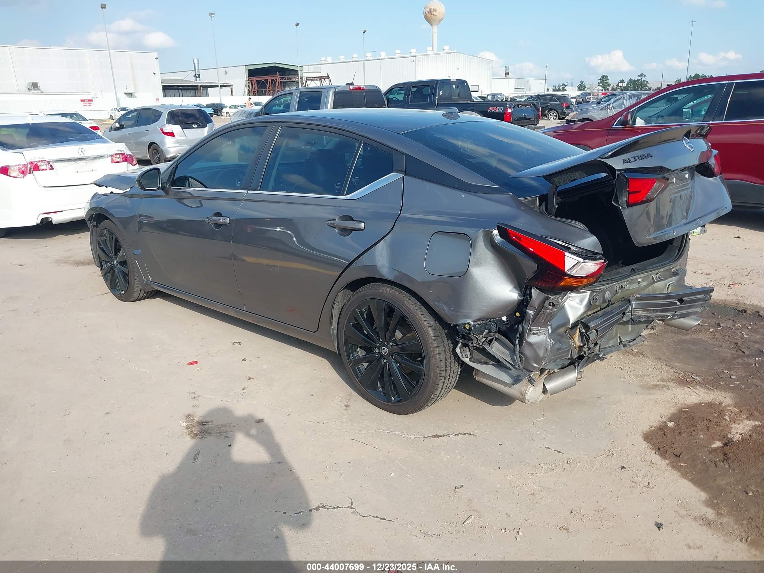 NISSAN ALTIMA image 3