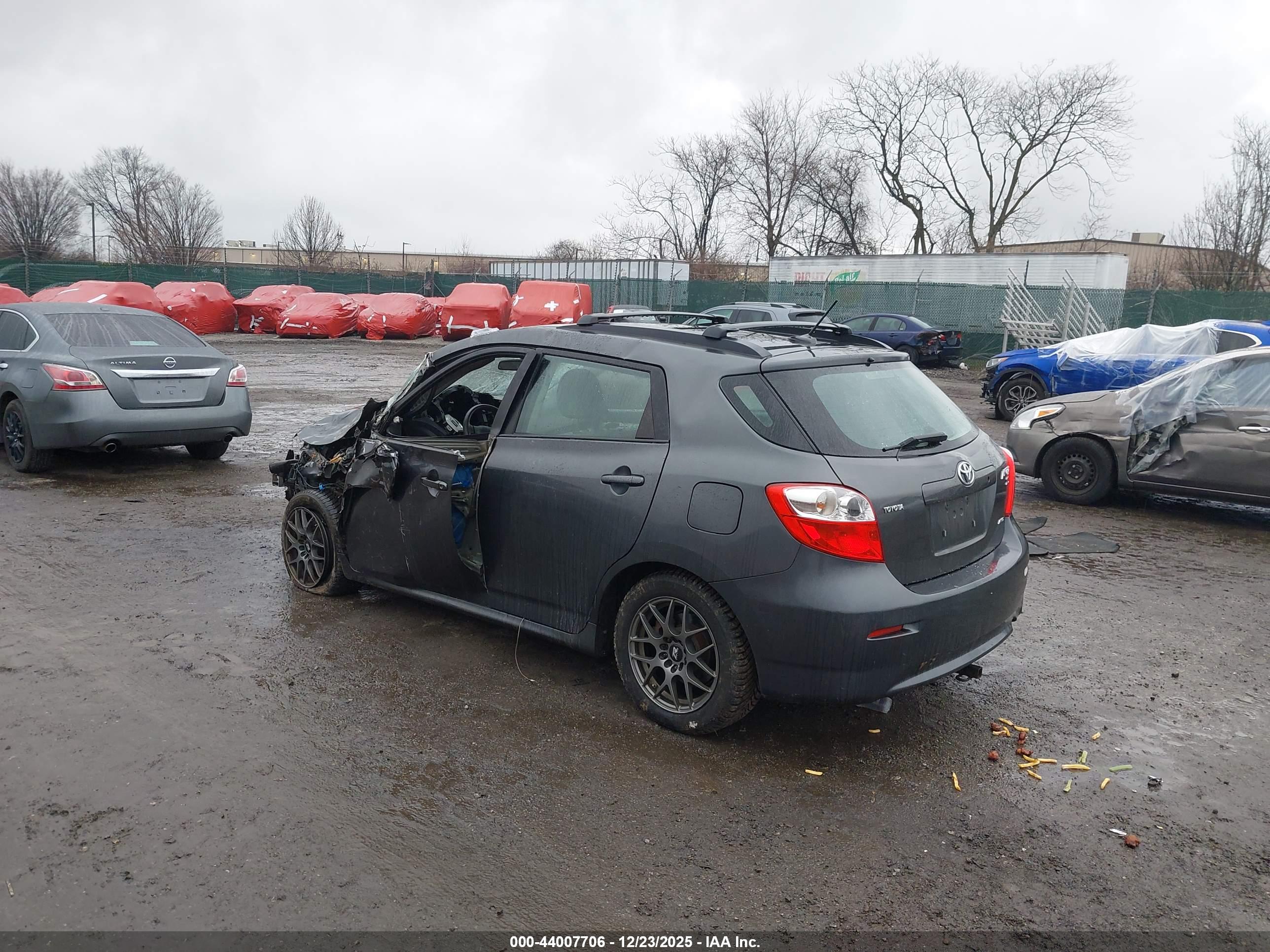 TOYOTA MATRIX image 3