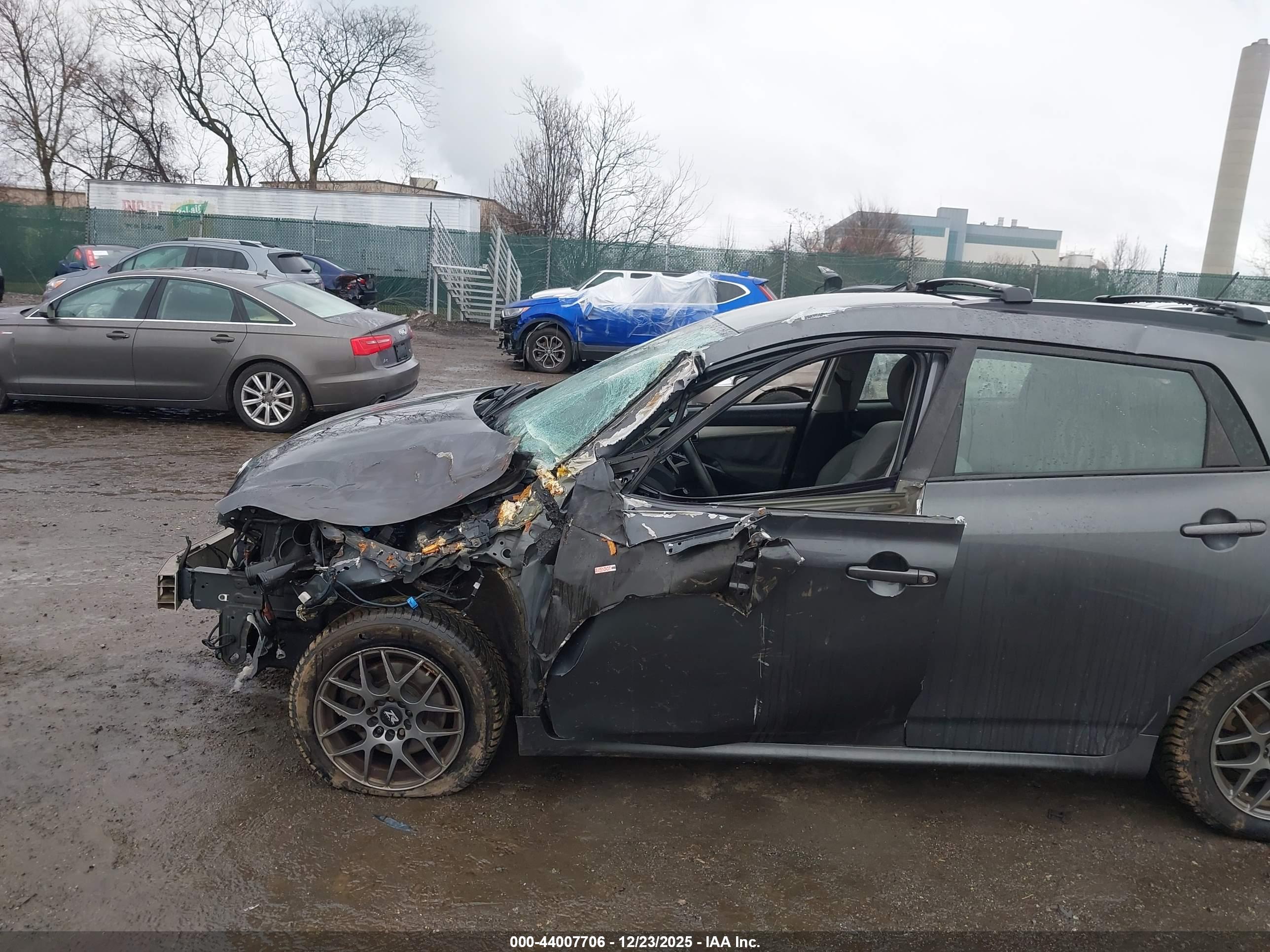 TOYOTA MATRIX image 6