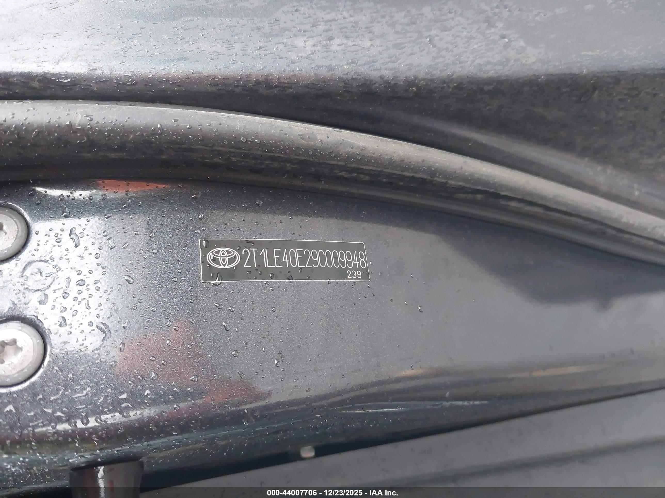 TOYOTA MATRIX image 9