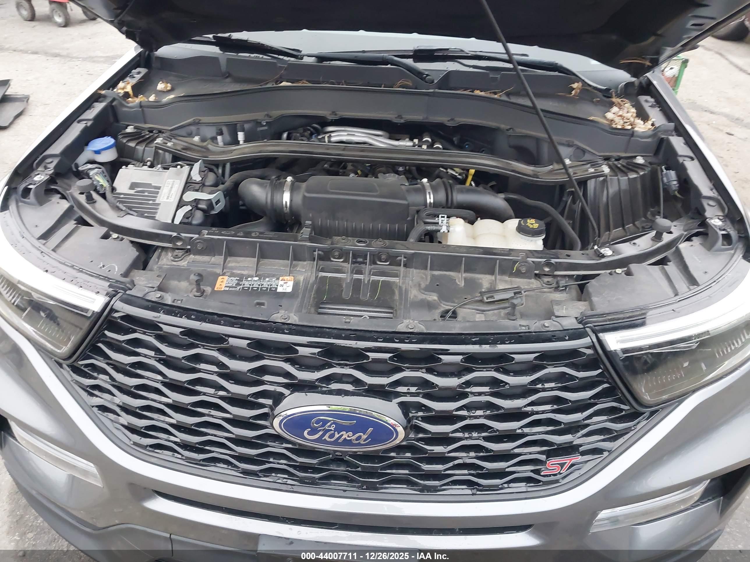 FORD EXPLORER image 10