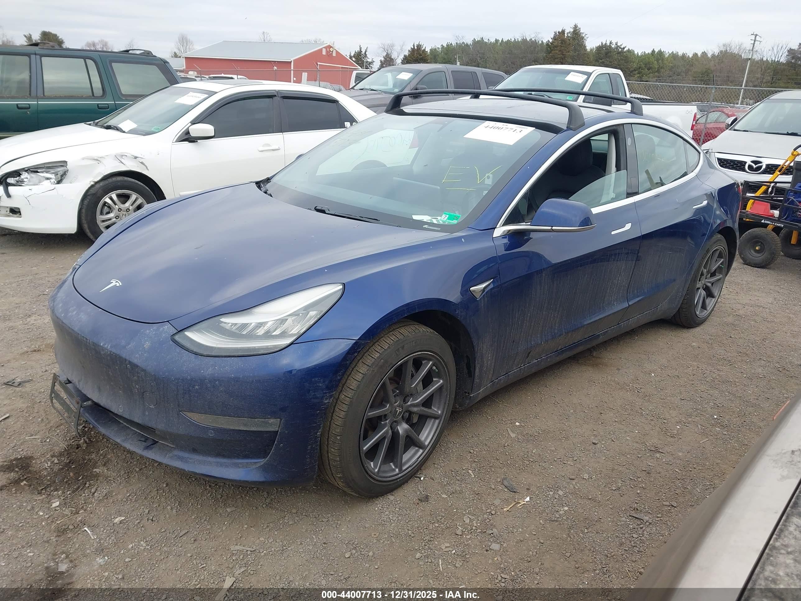 TESLA MODEL image 2