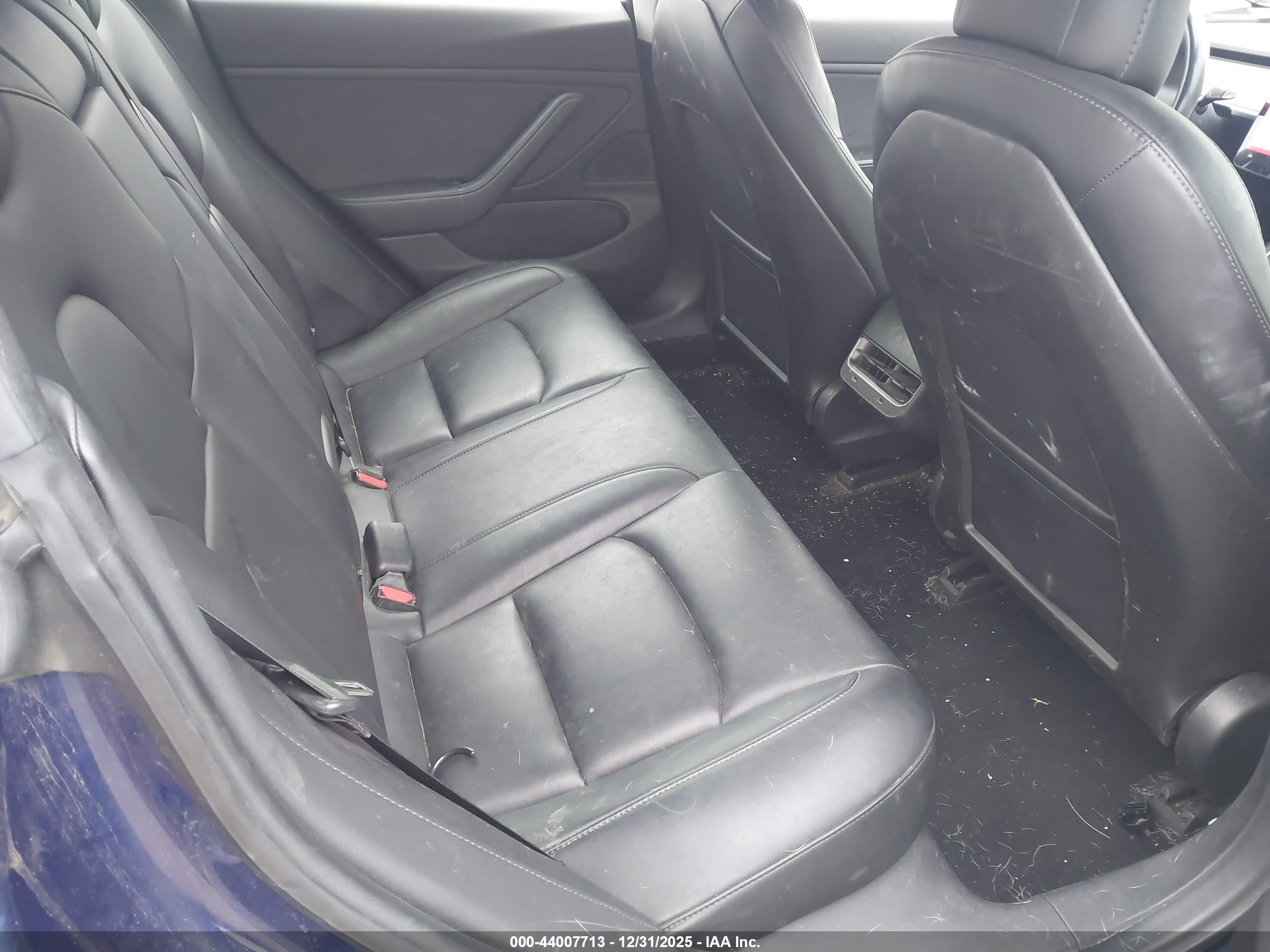 TESLA MODEL image 8