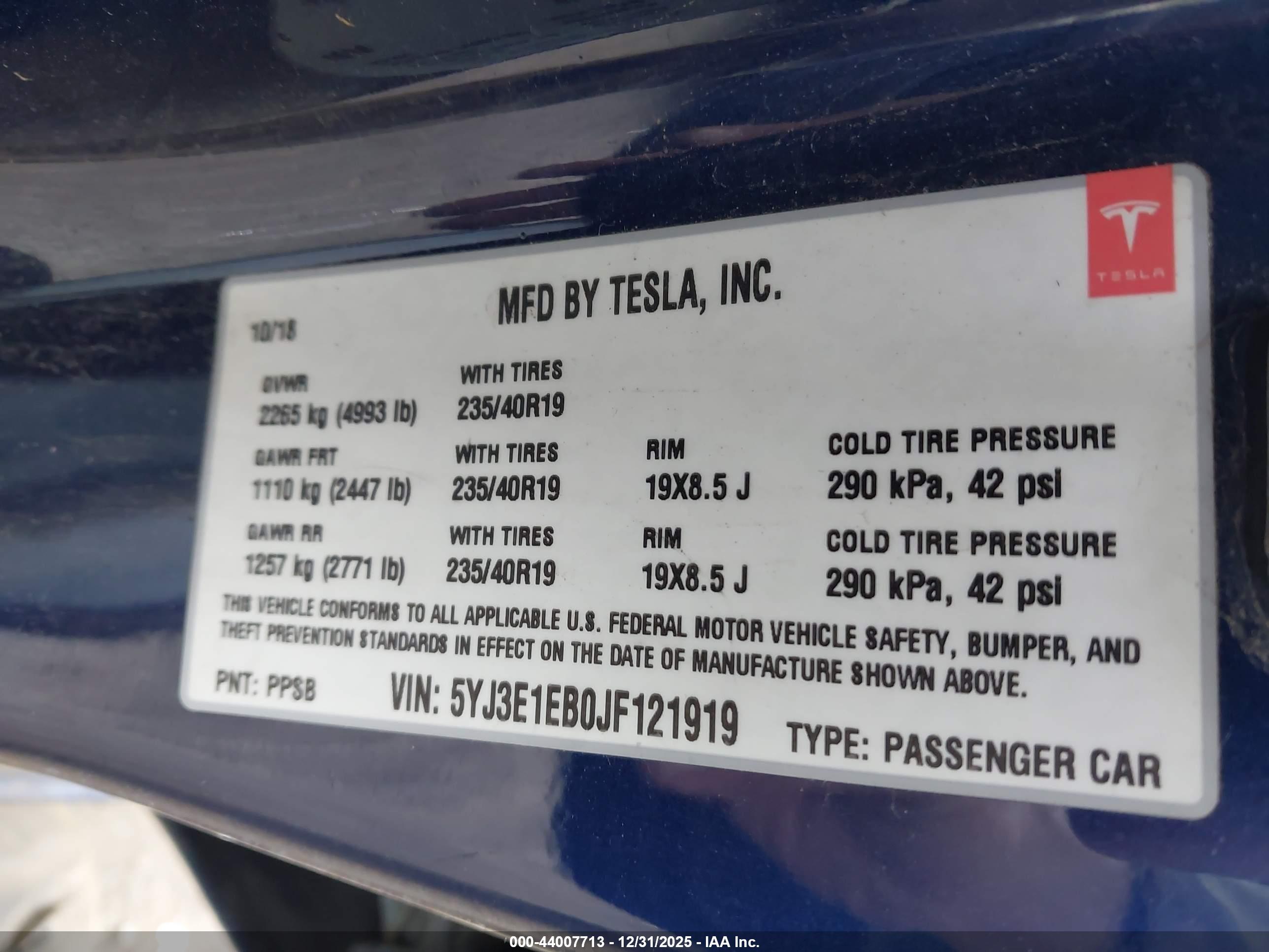 TESLA MODEL image 9