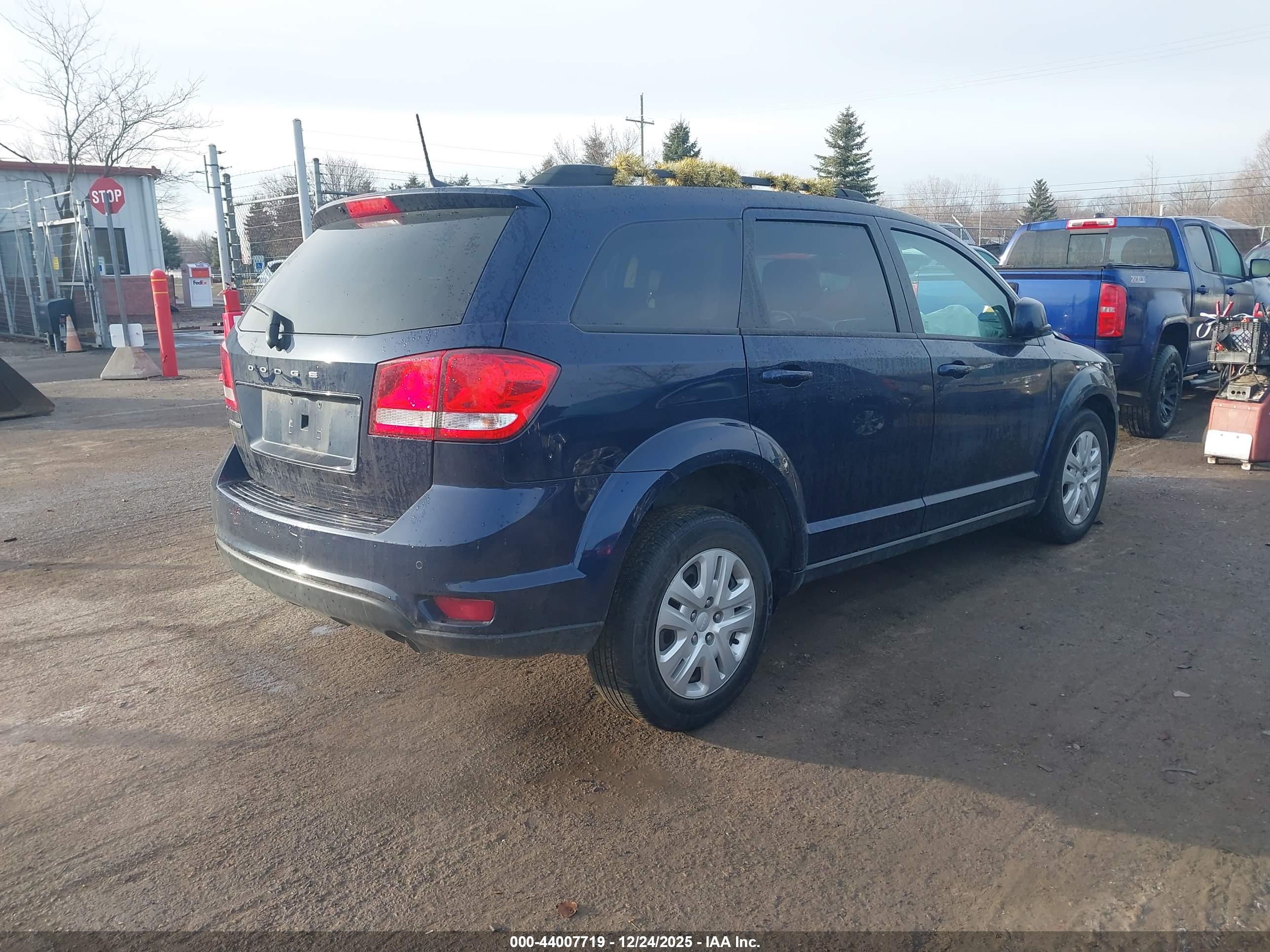 DODGE JOURNEY image 4