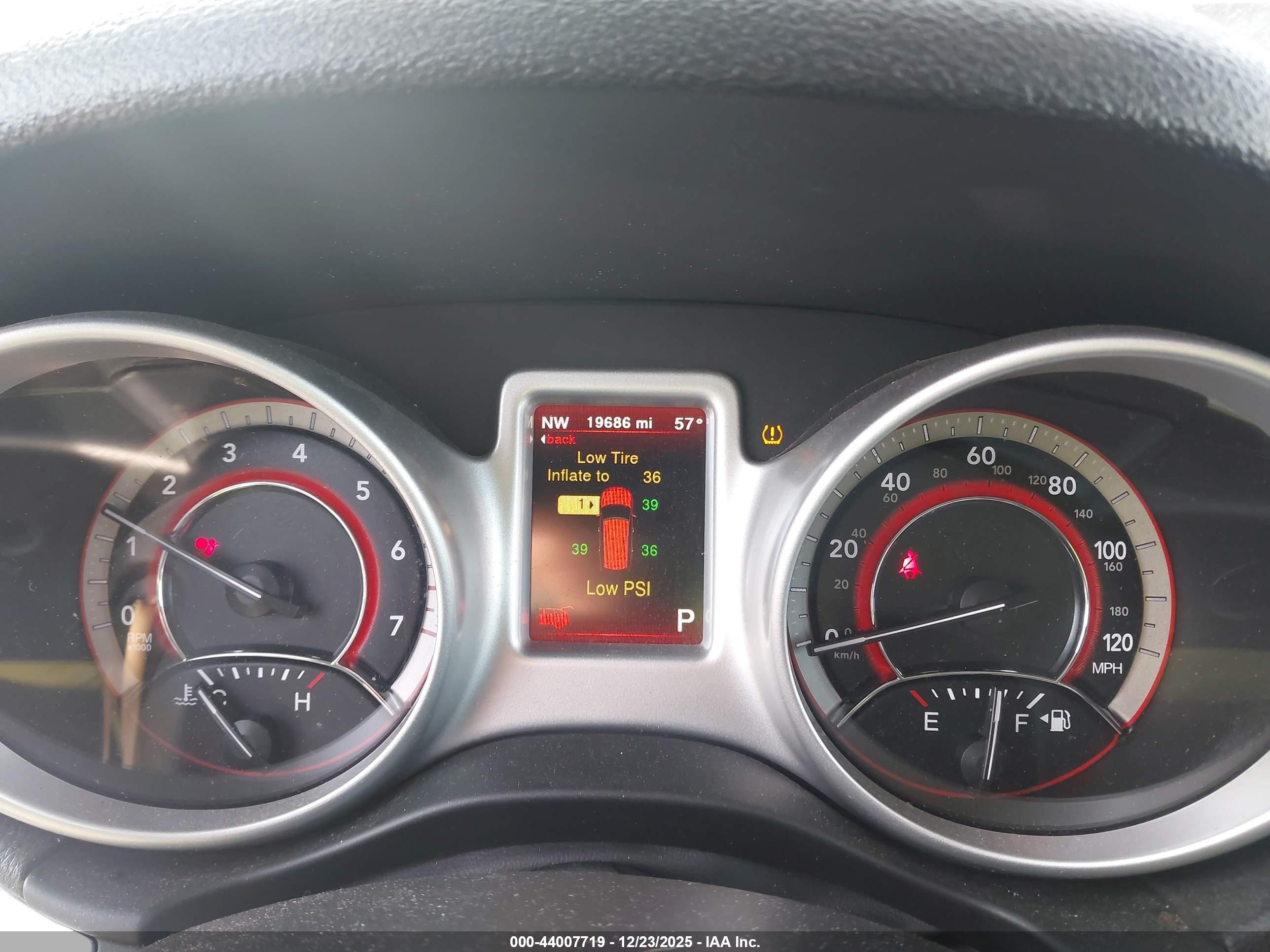 DODGE JOURNEY image 7