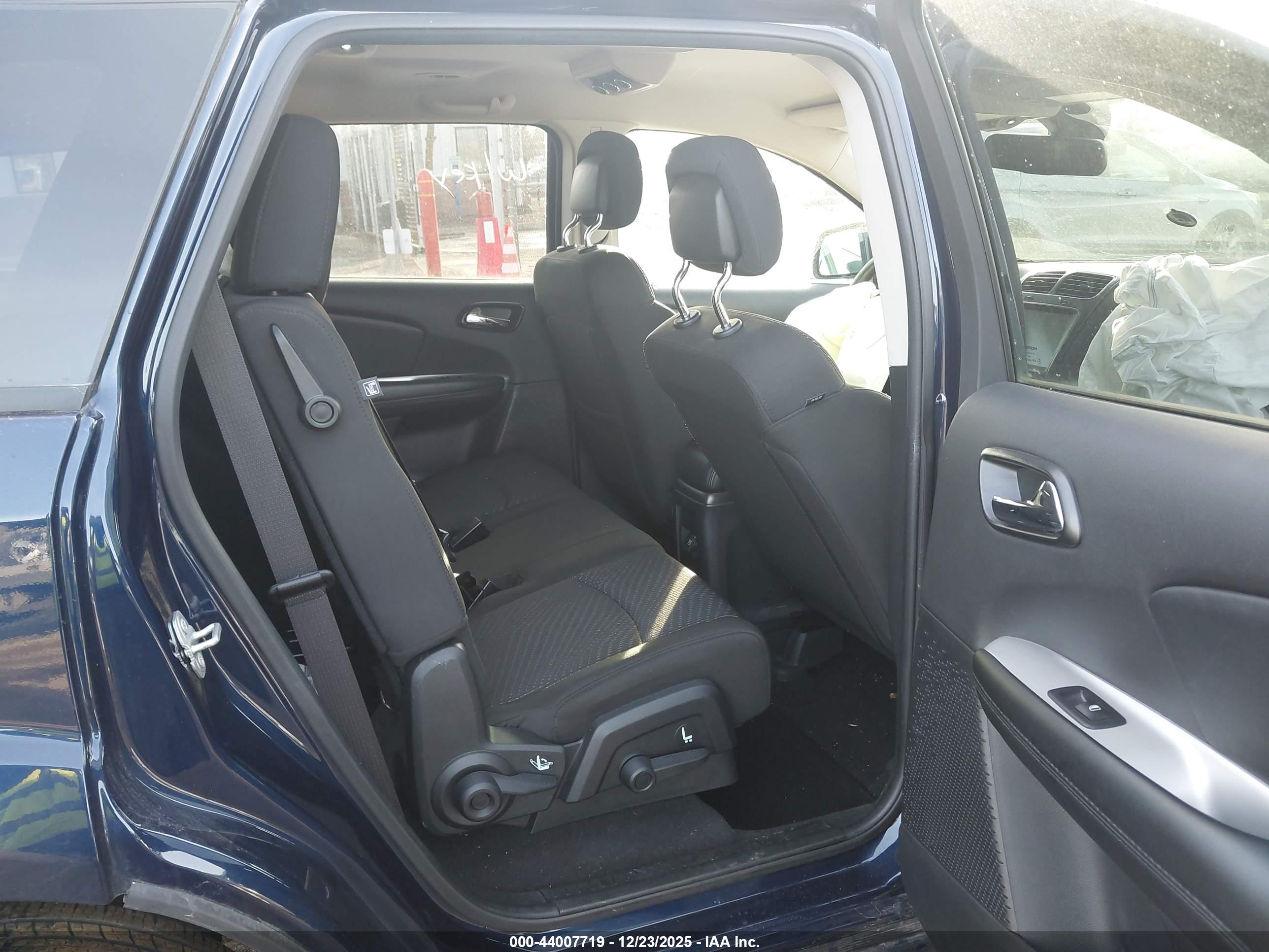 DODGE JOURNEY image 8