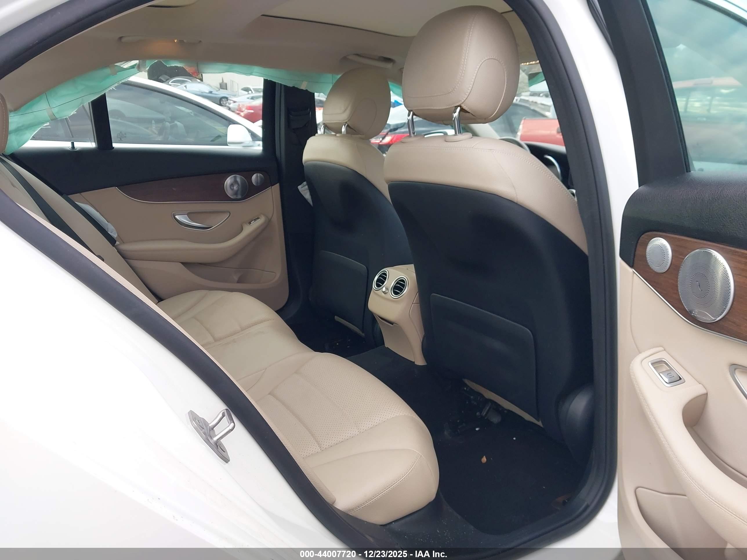 MERCEDES-BENZ C image 8