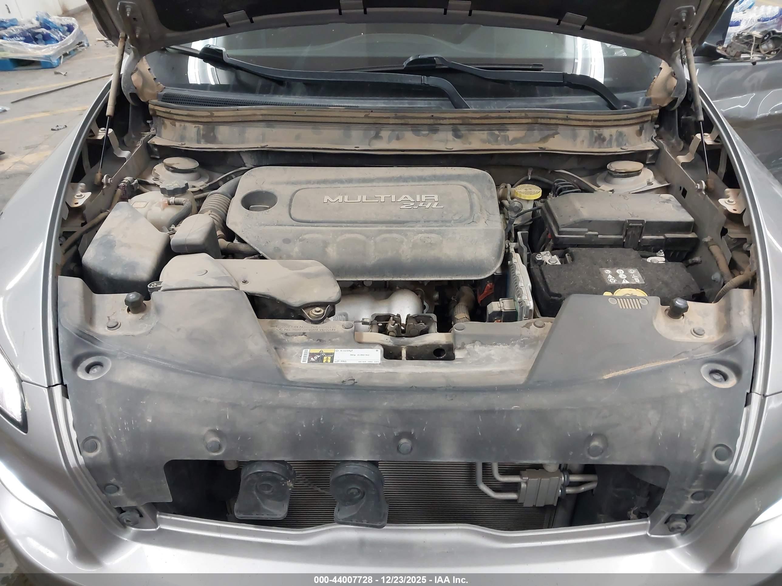 JEEP CHEROKEE image 10