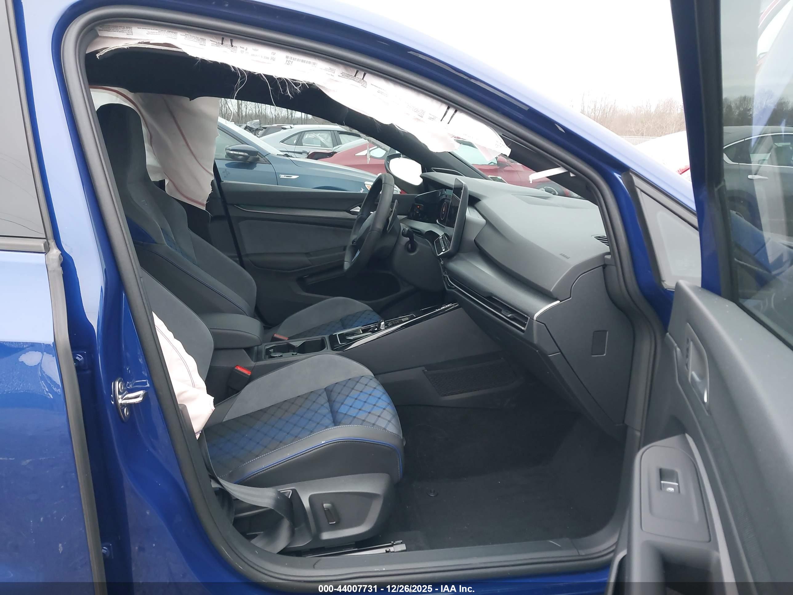 VOLKSWAGEN GOLF image 5