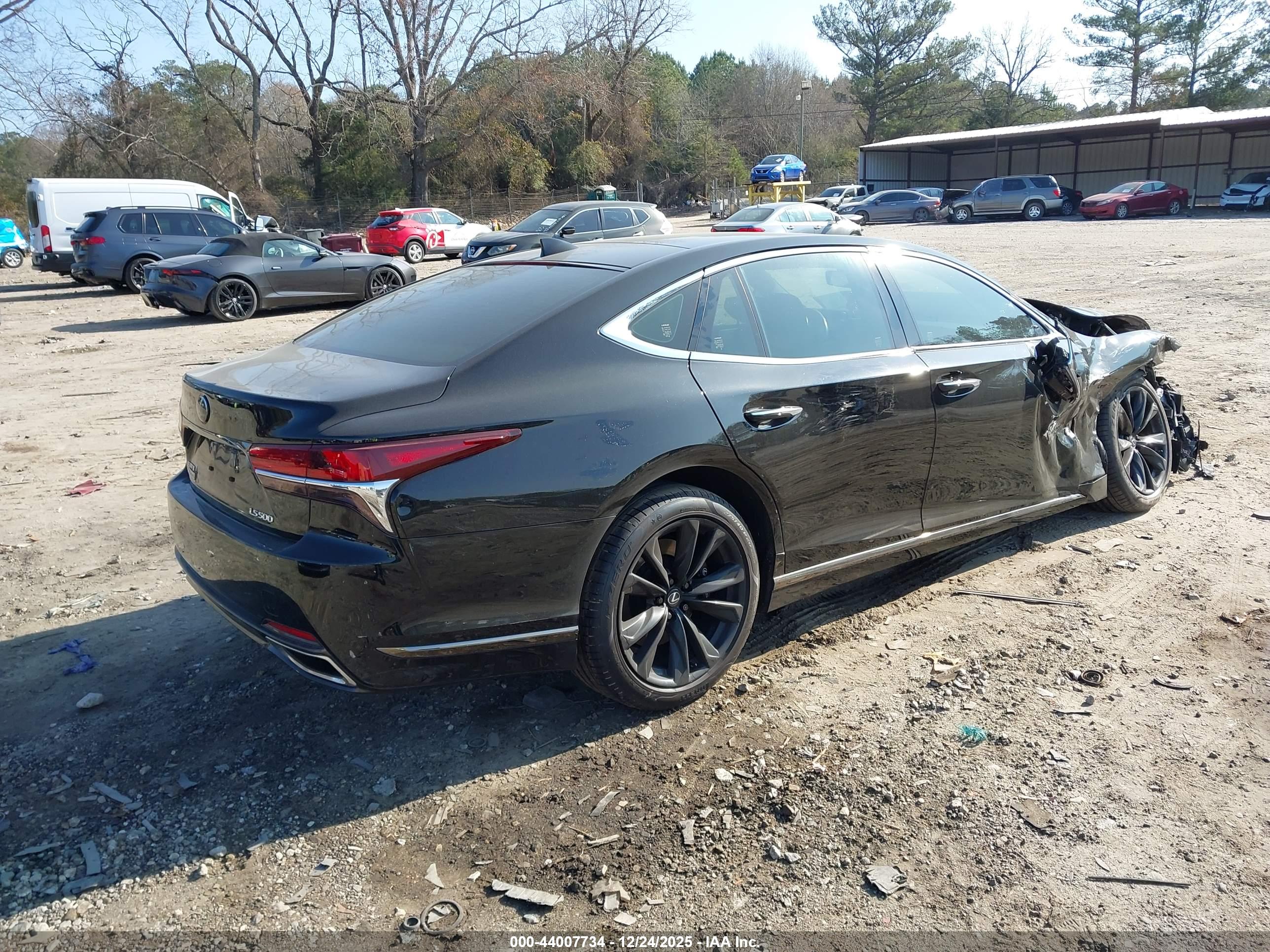 LEXUS LS image 4