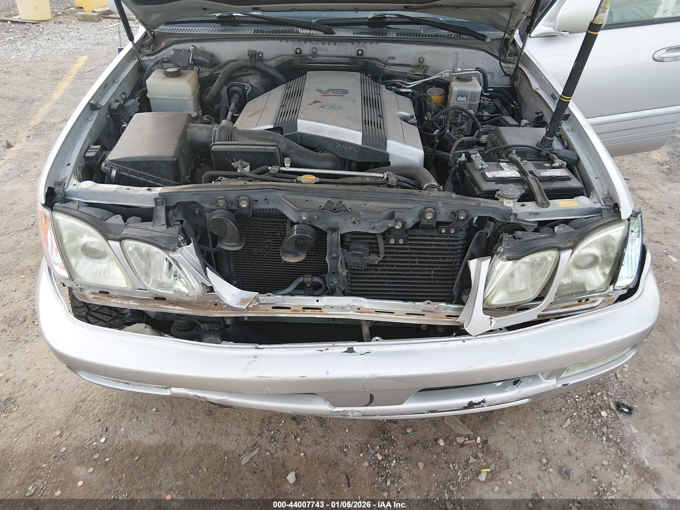 LEXUS LX image 10