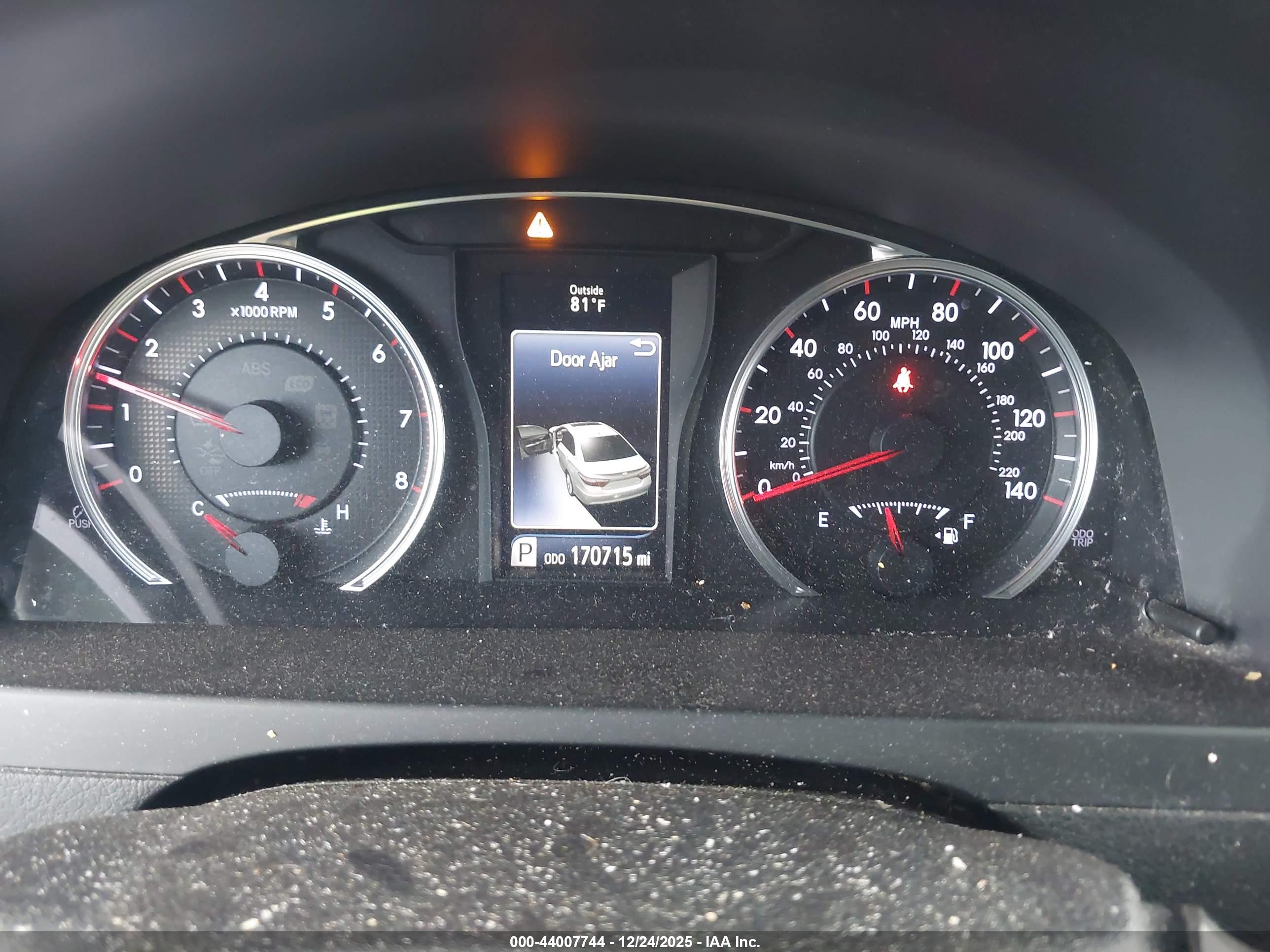 TOYOTA CAMRY image 7