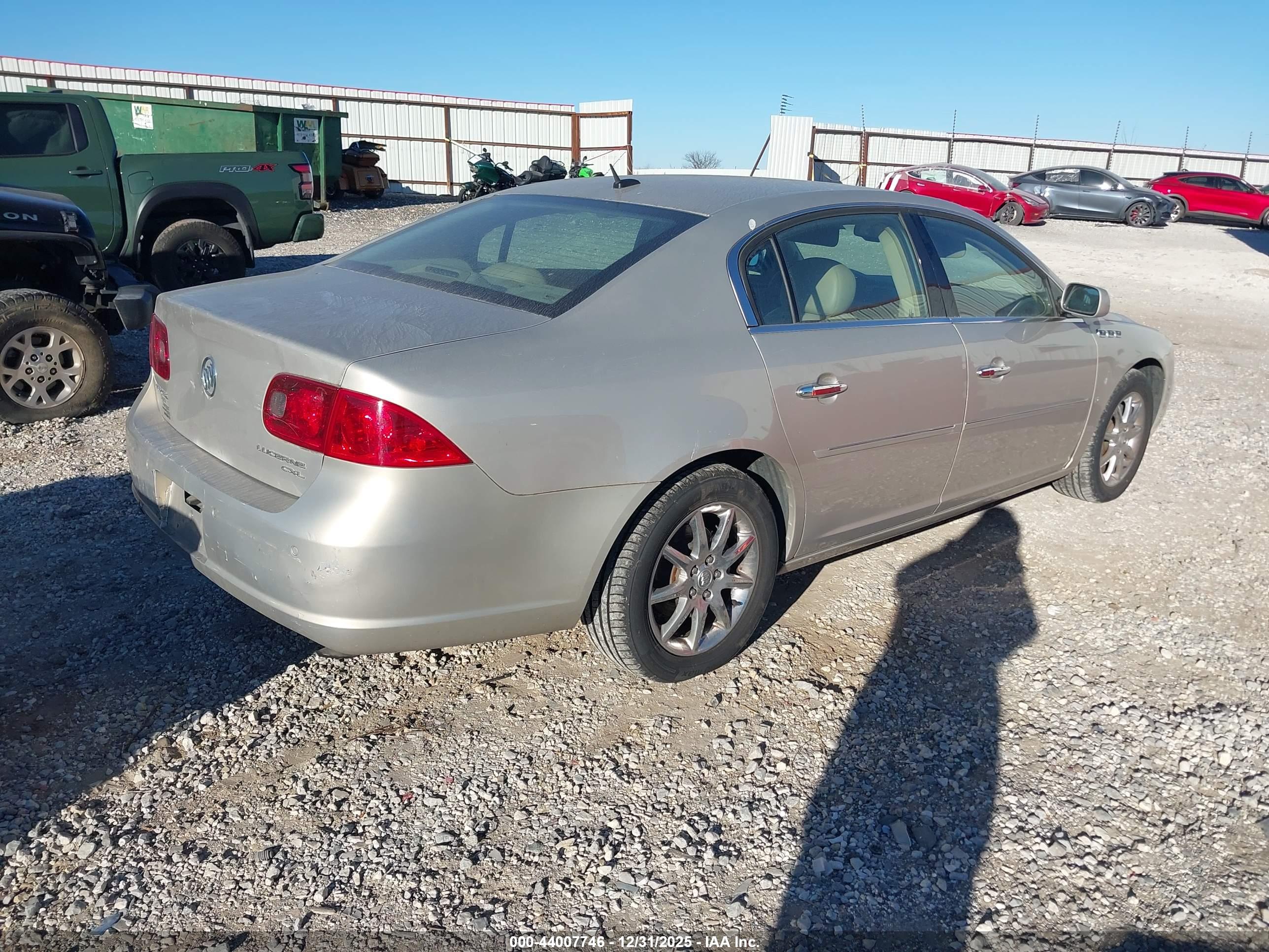 BUICK LUCERNE image 4