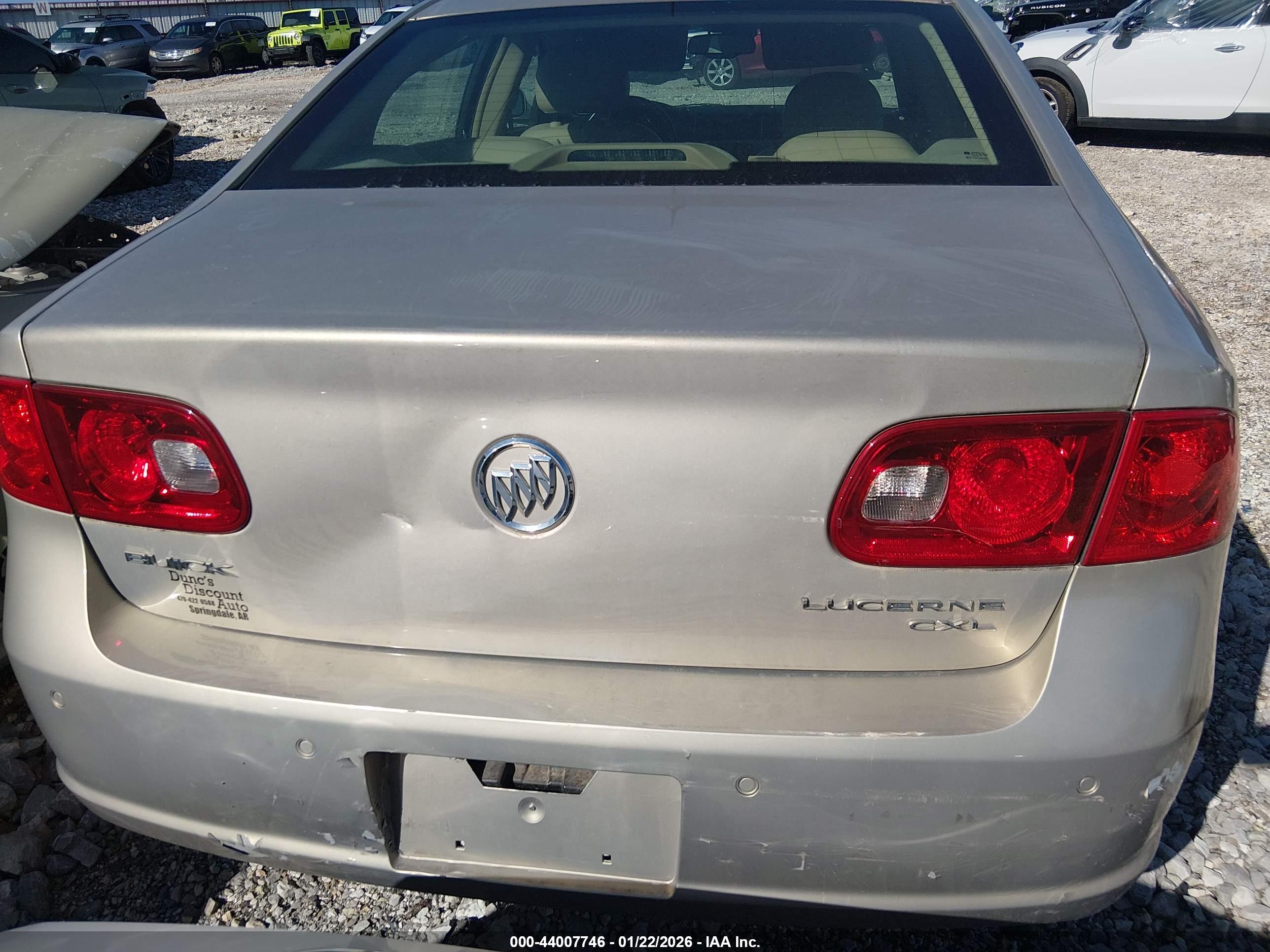 BUICK LUCERNE image 6