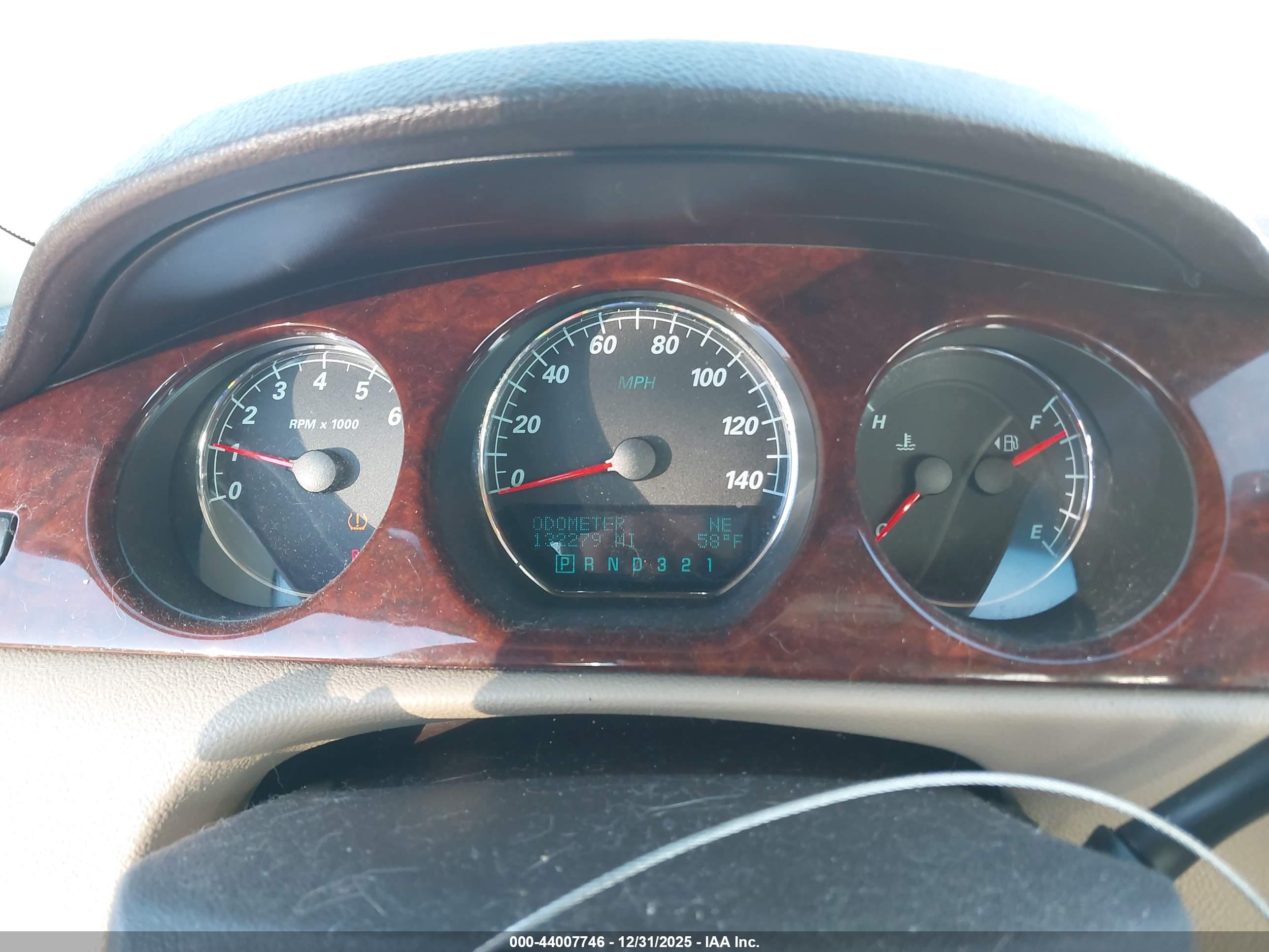 BUICK LUCERNE image 7