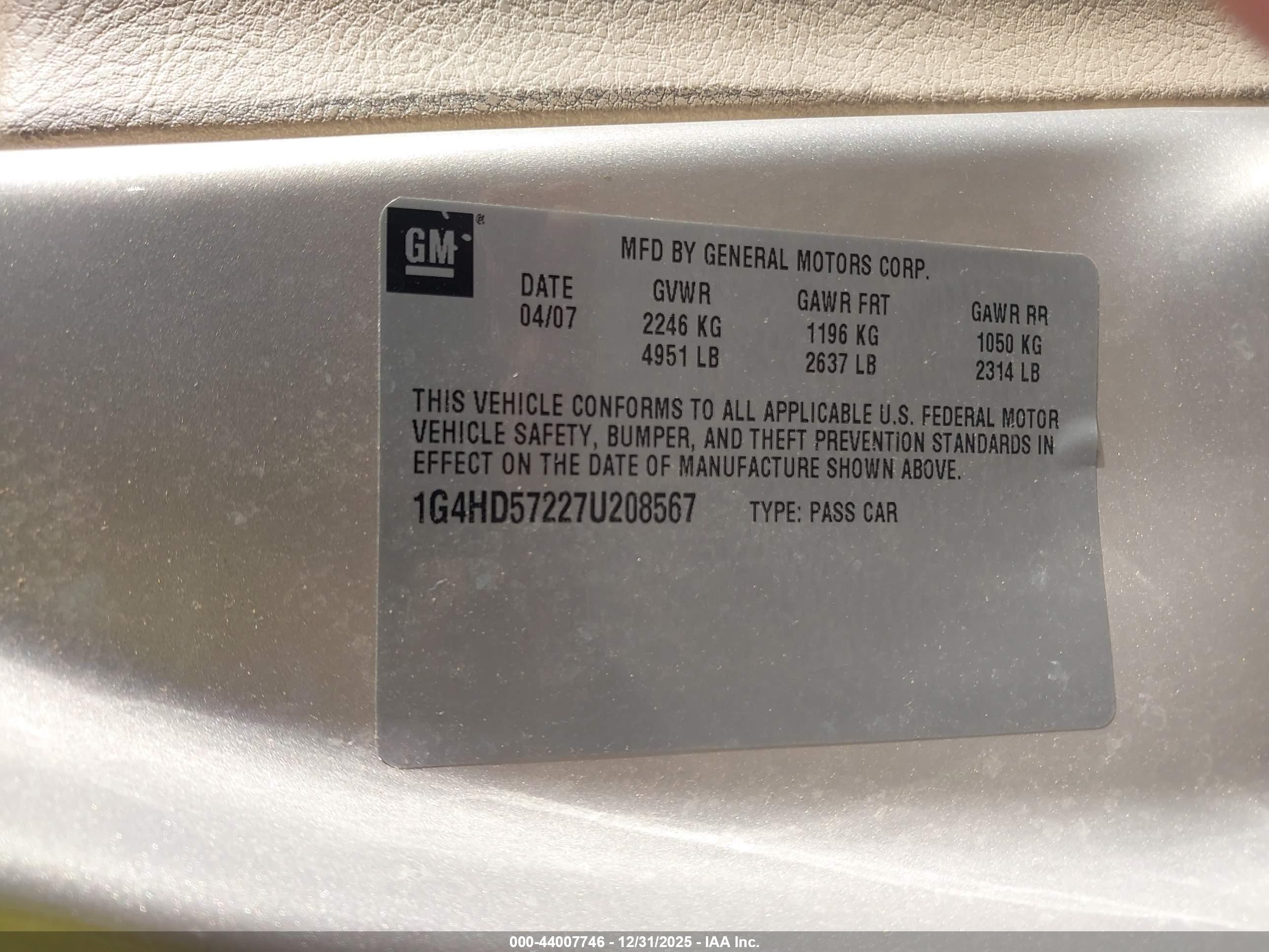 BUICK LUCERNE image 9