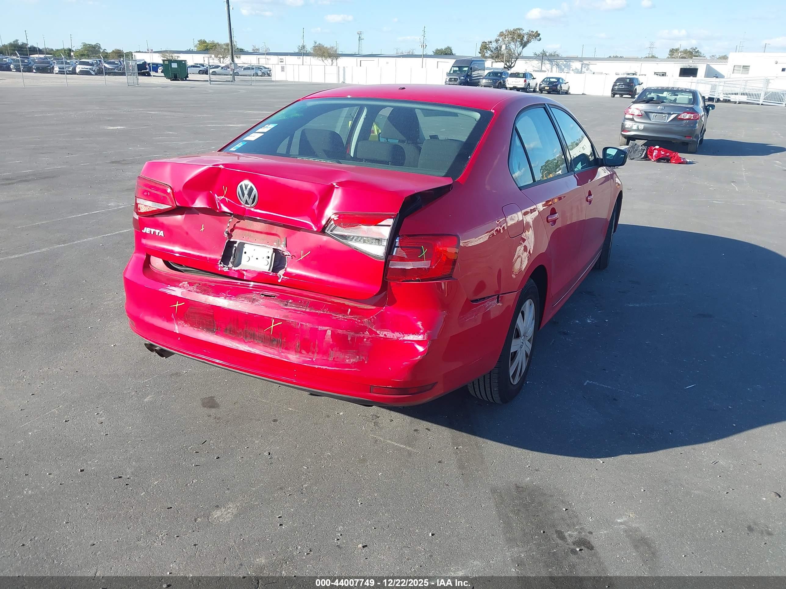VOLKSWAGEN JETTA image 4