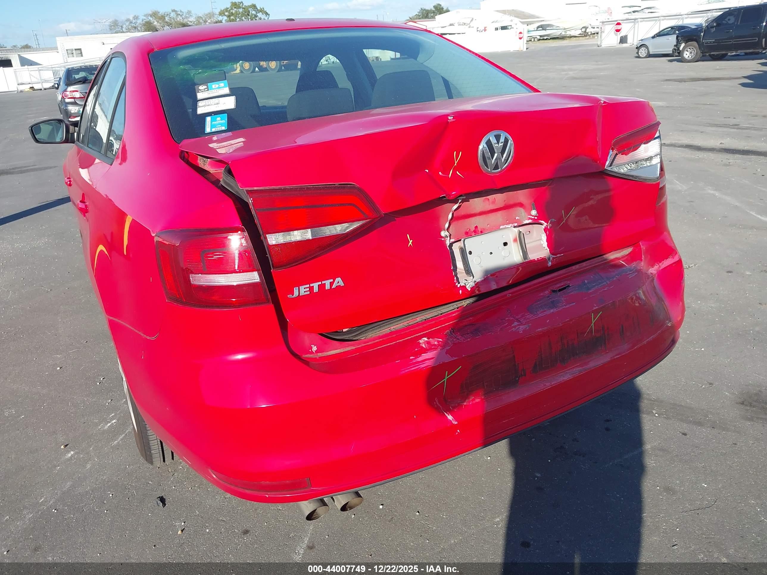 VOLKSWAGEN JETTA image 6