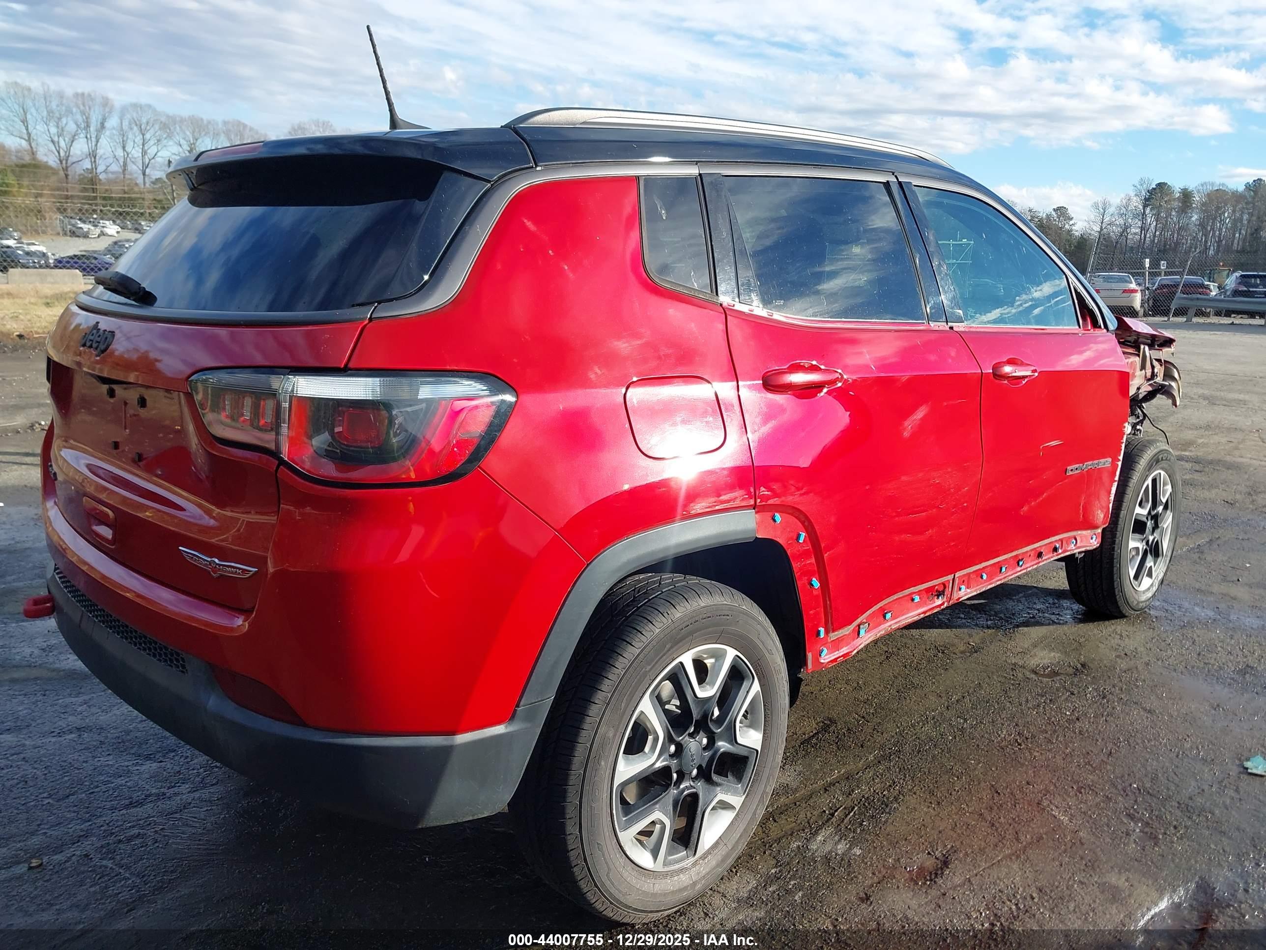 JEEP COMPASS image 4