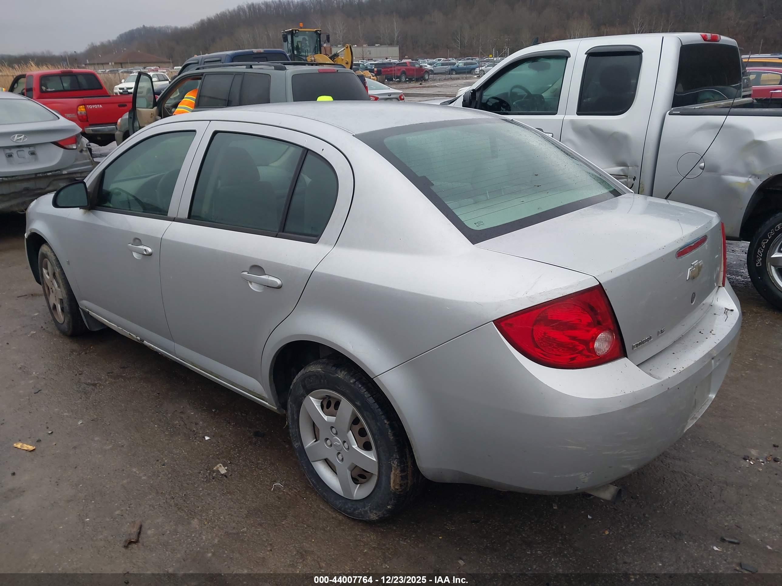 CHEVROLET COBALT image 3