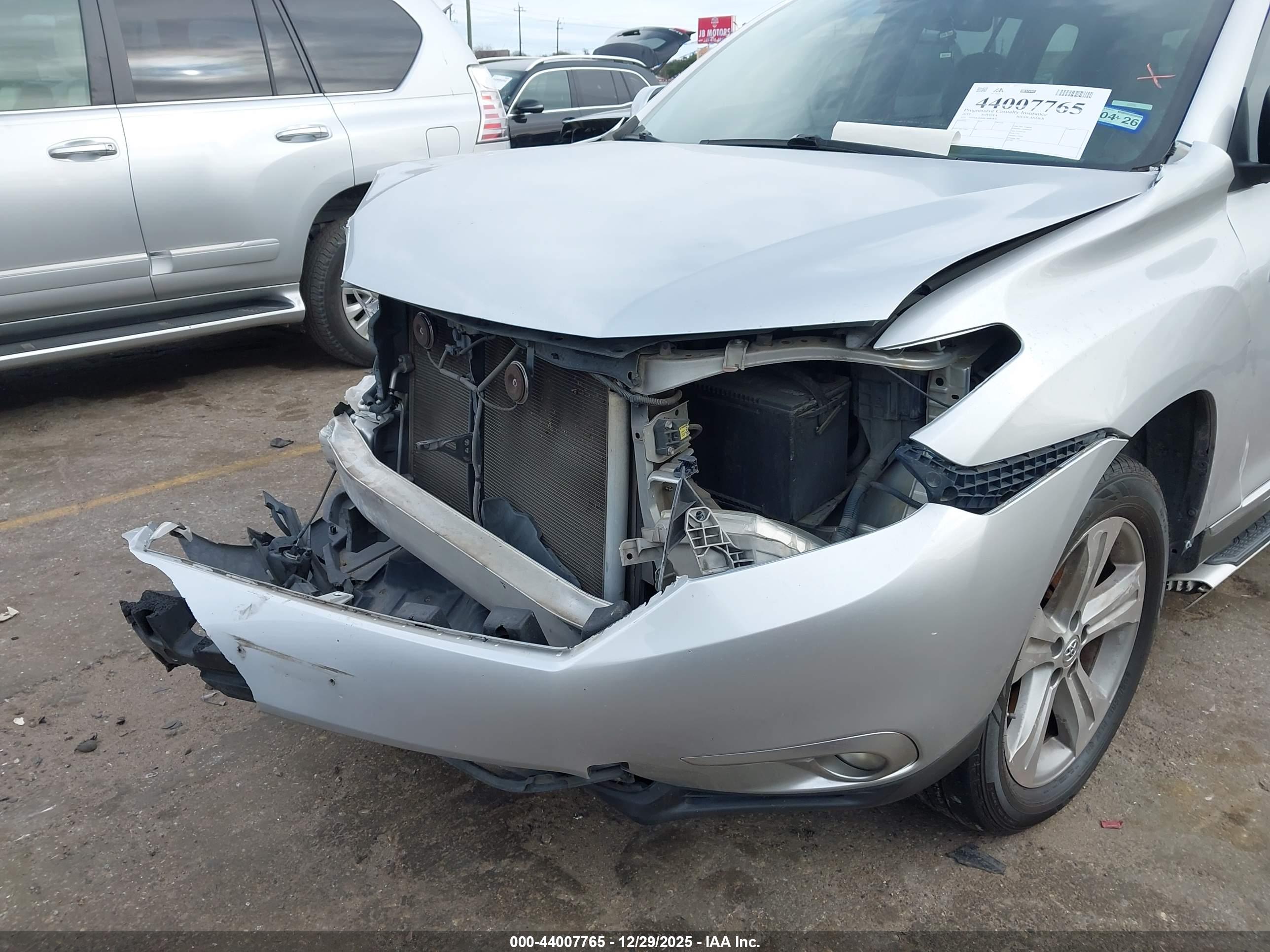 TOYOTA HIGHLANDER image 6