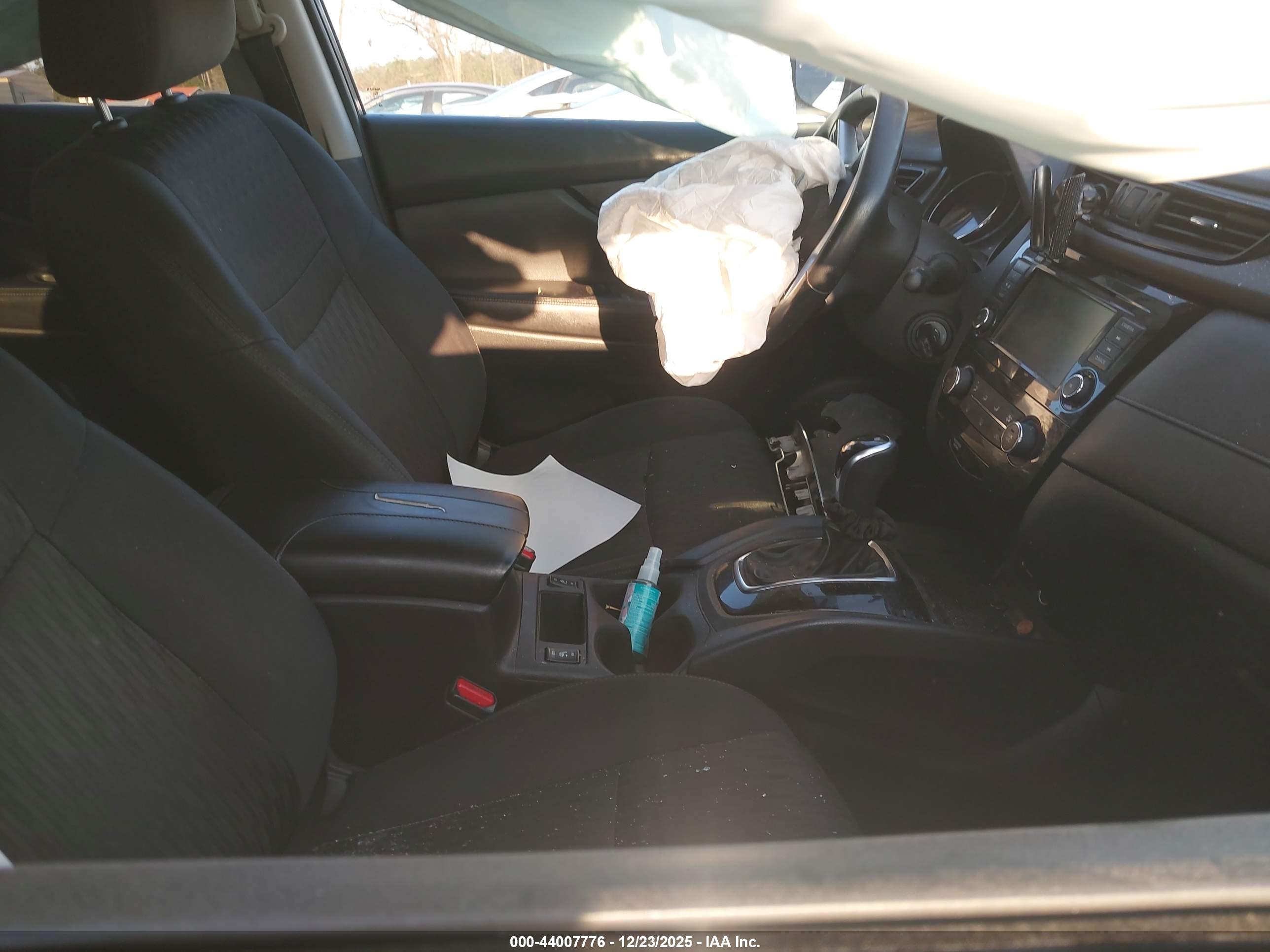 NISSAN ROGUE image 5