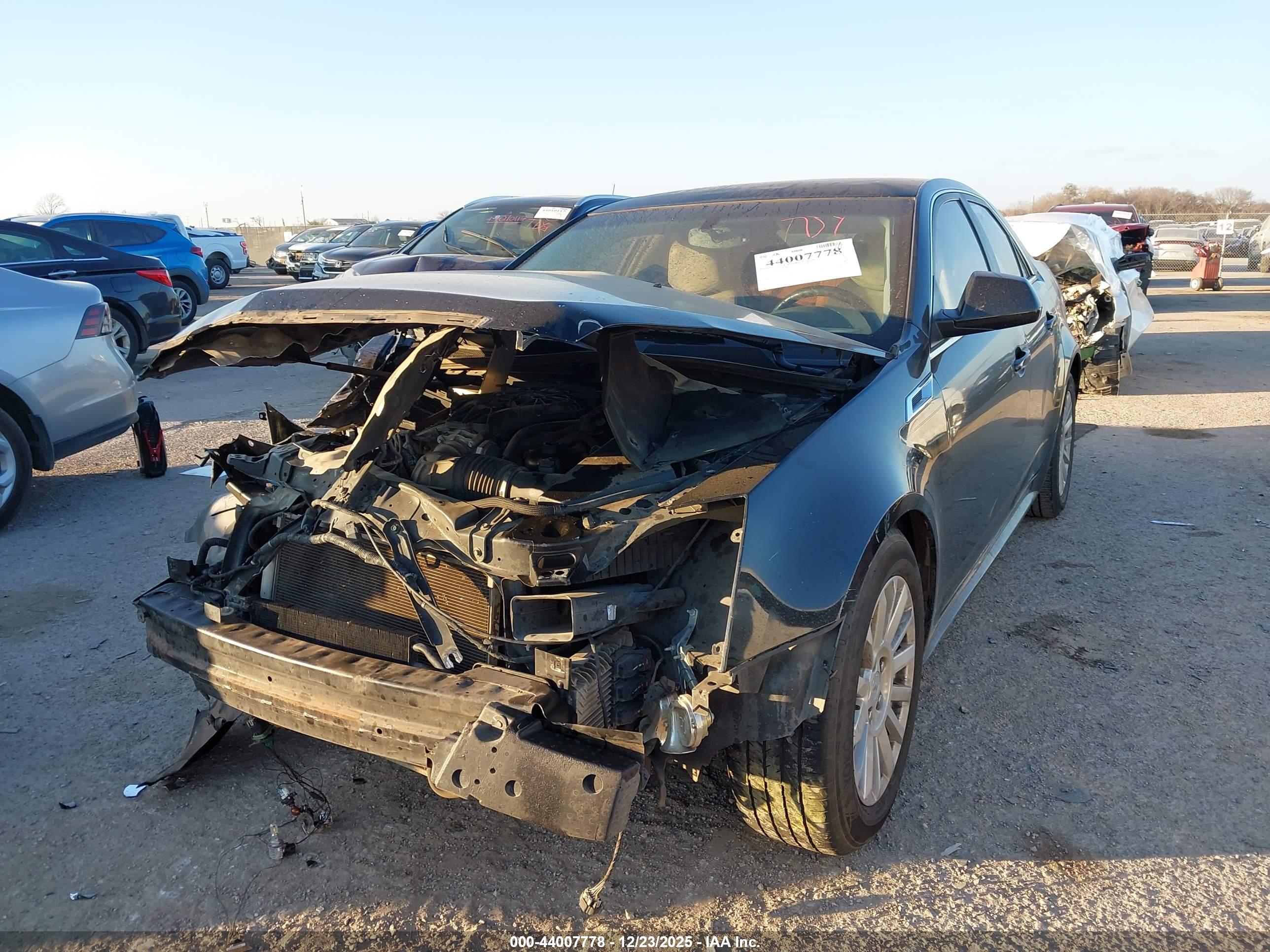 CADILLAC CTS image 2