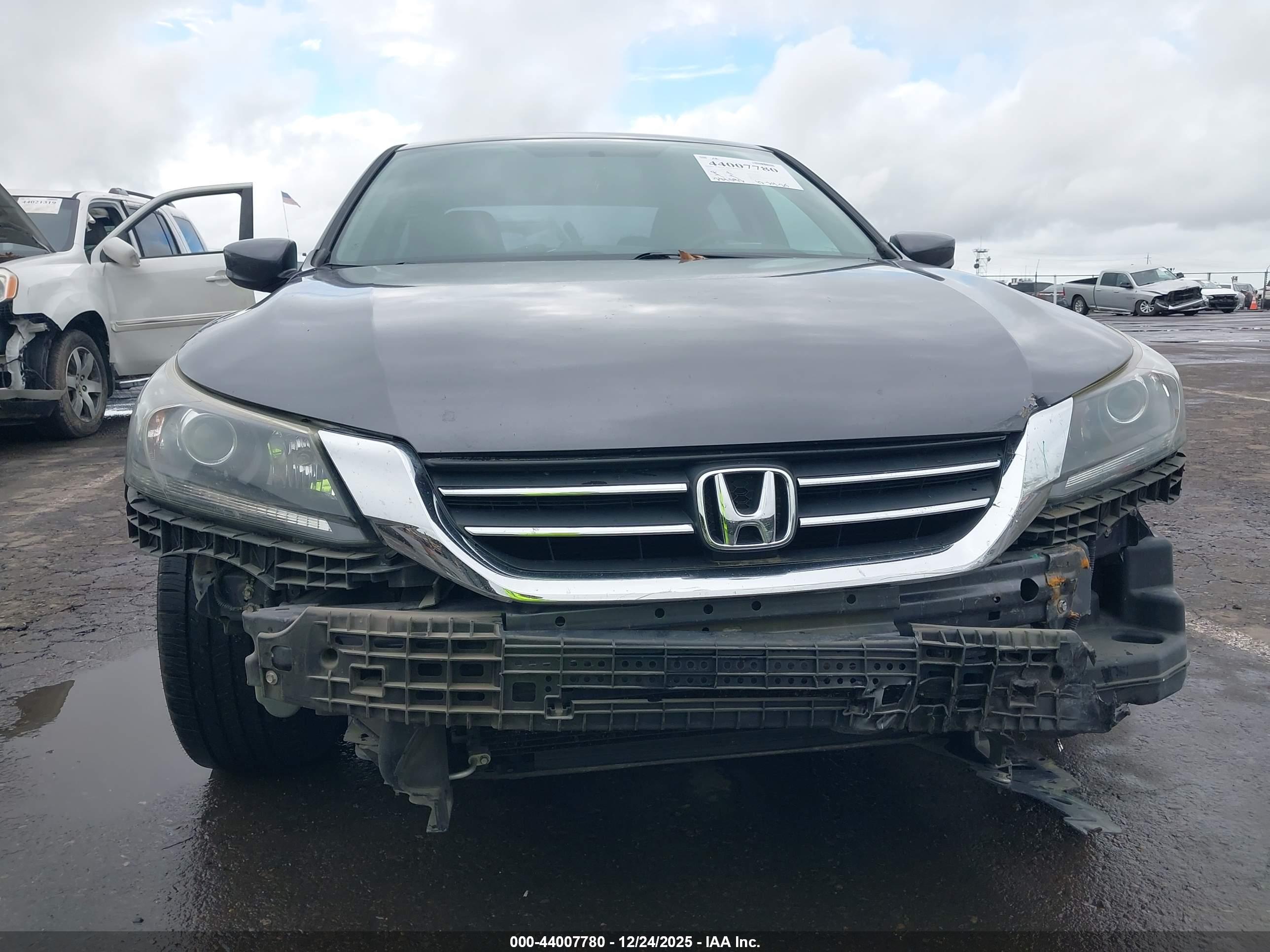 HONDA ACCORD image 6