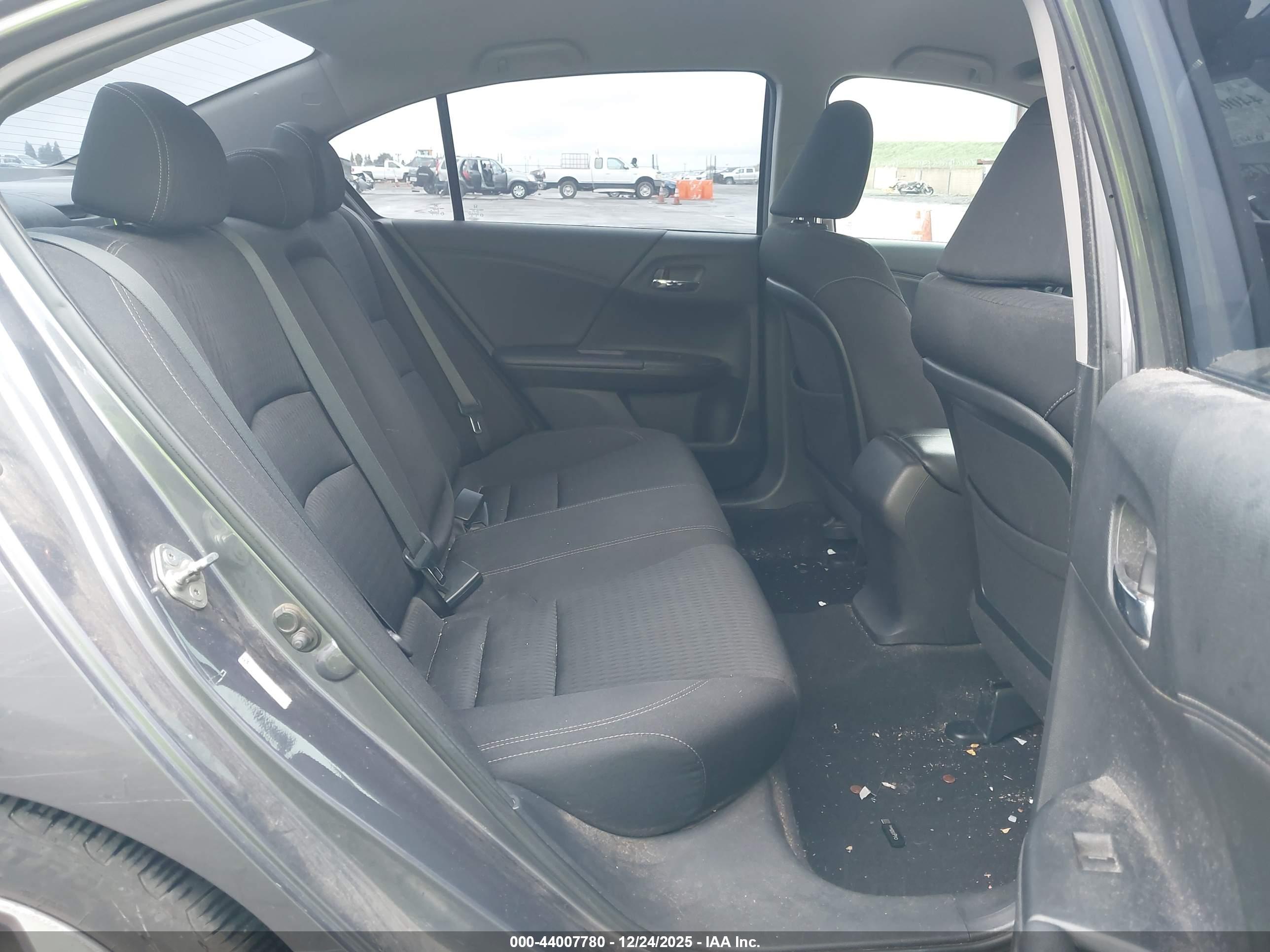 HONDA ACCORD image 8