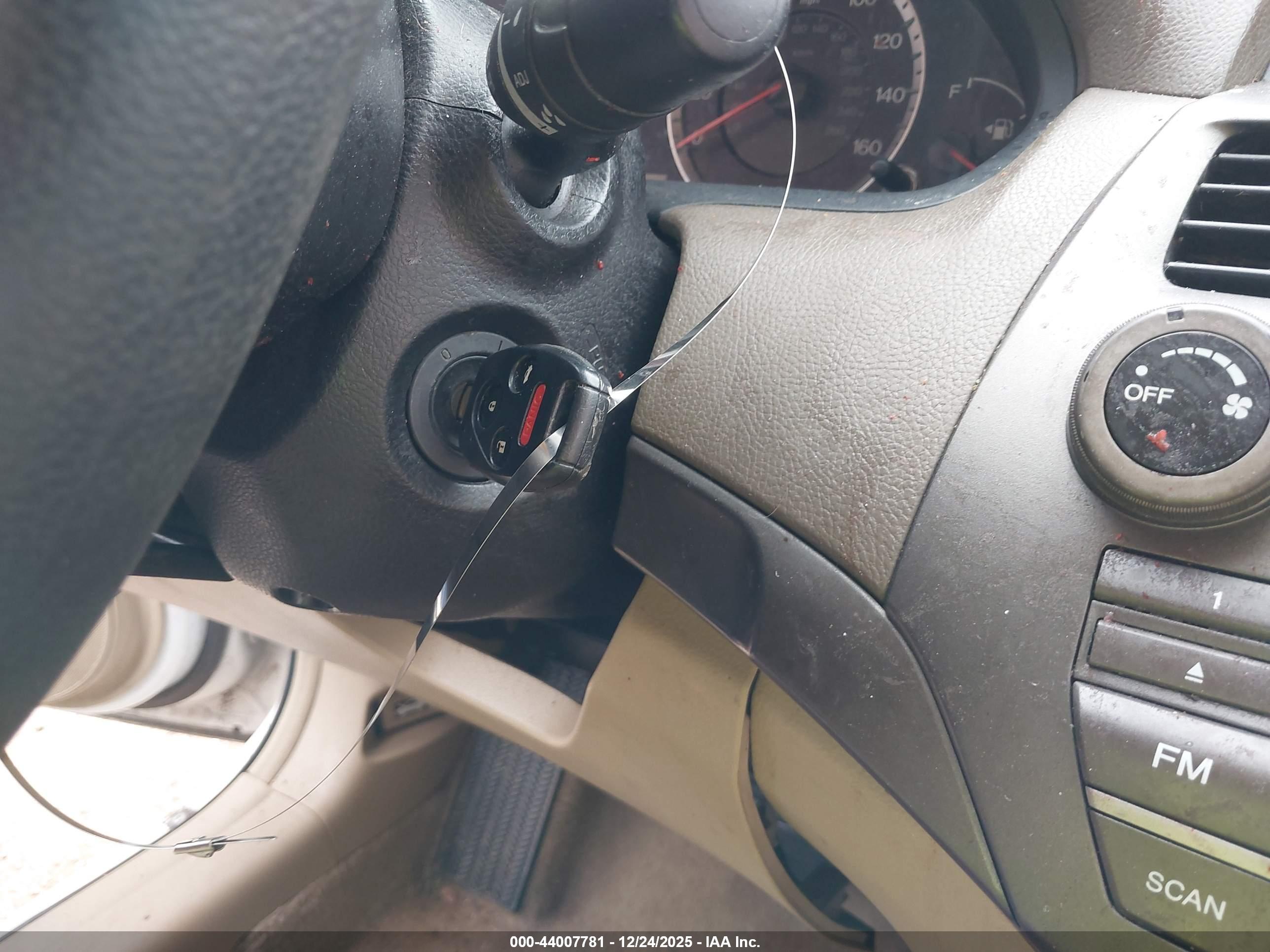 HONDA ACCORD image 11