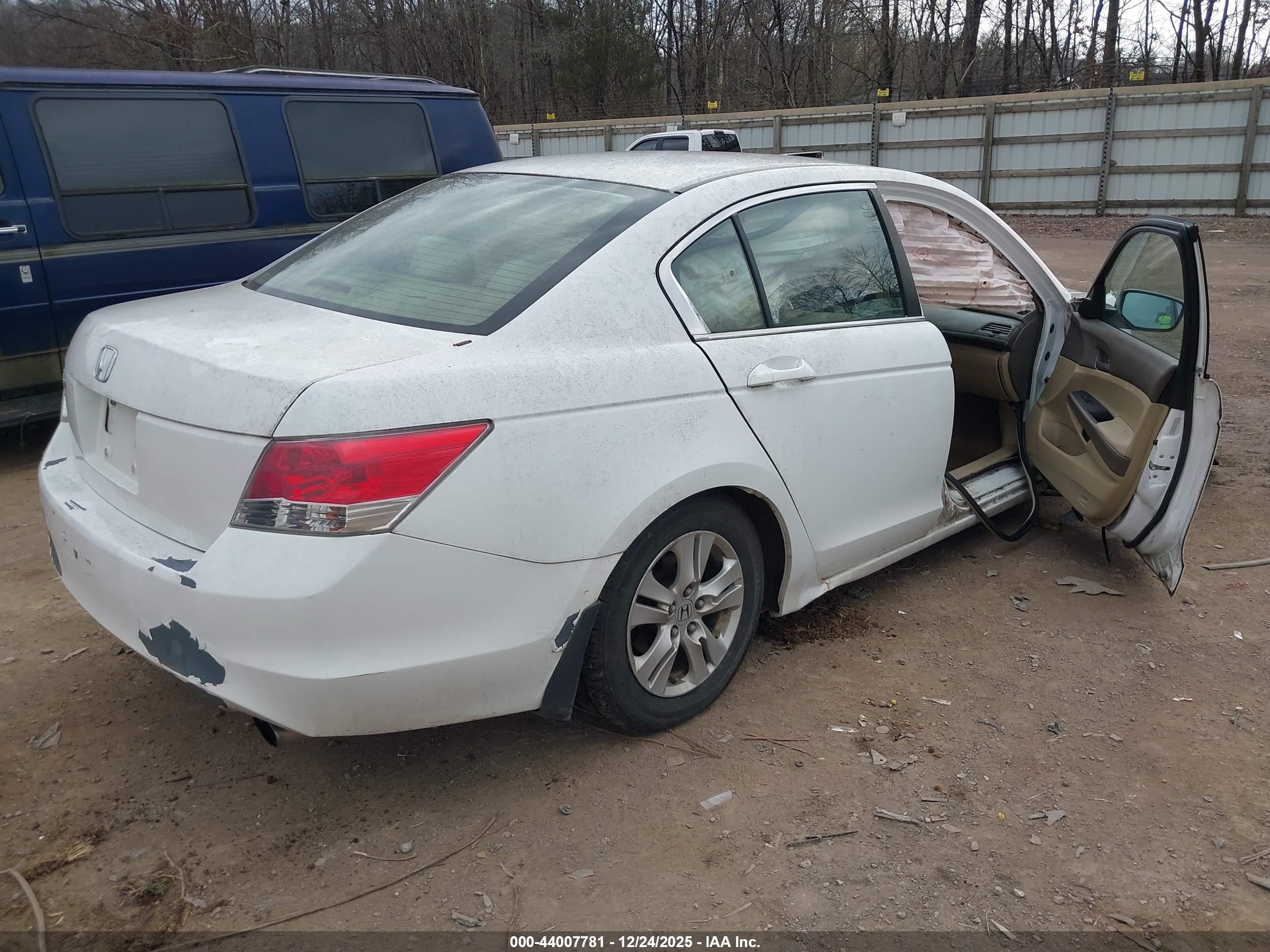 HONDA ACCORD image 4