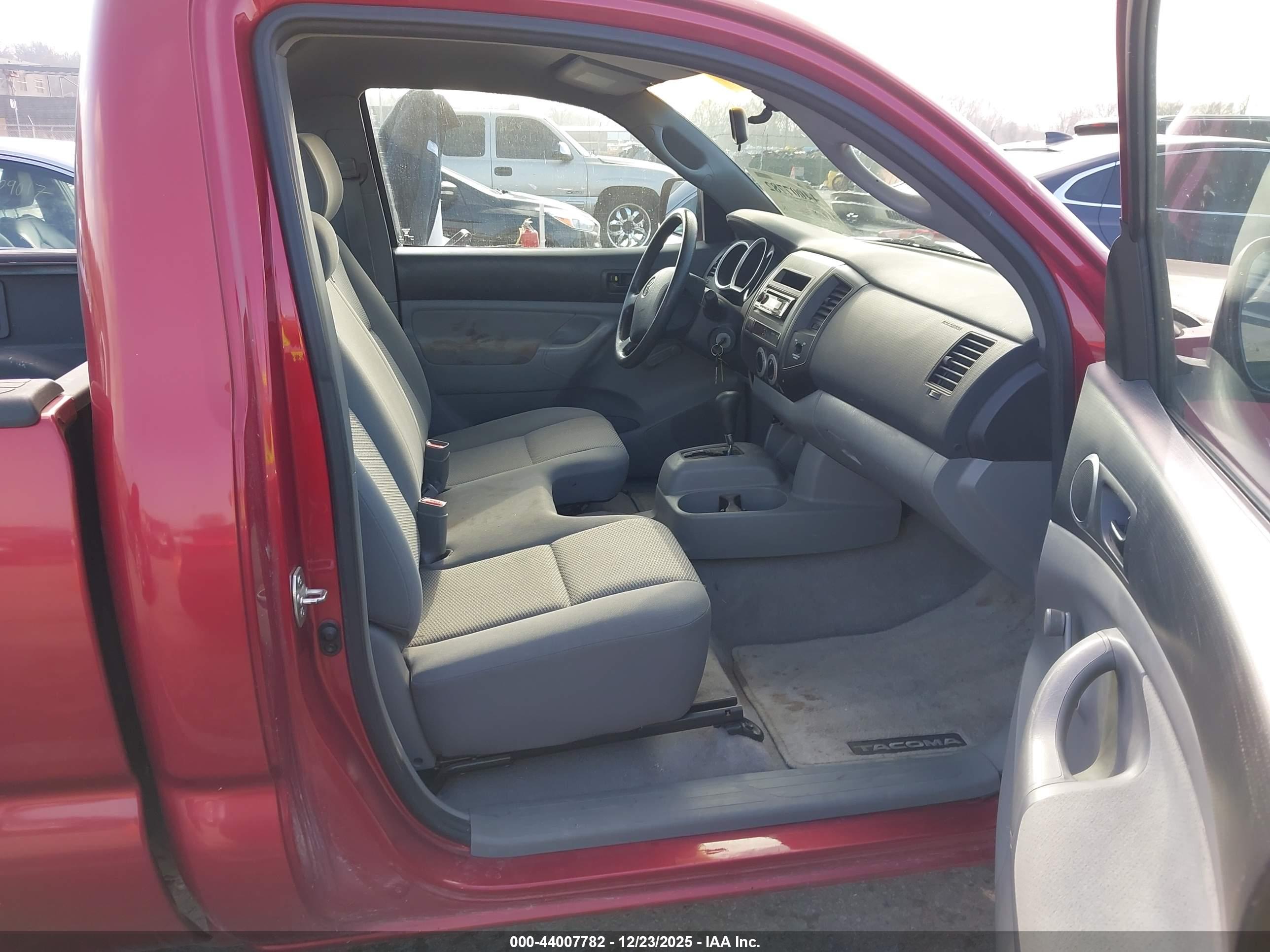 TOYOTA TACOMA image 5