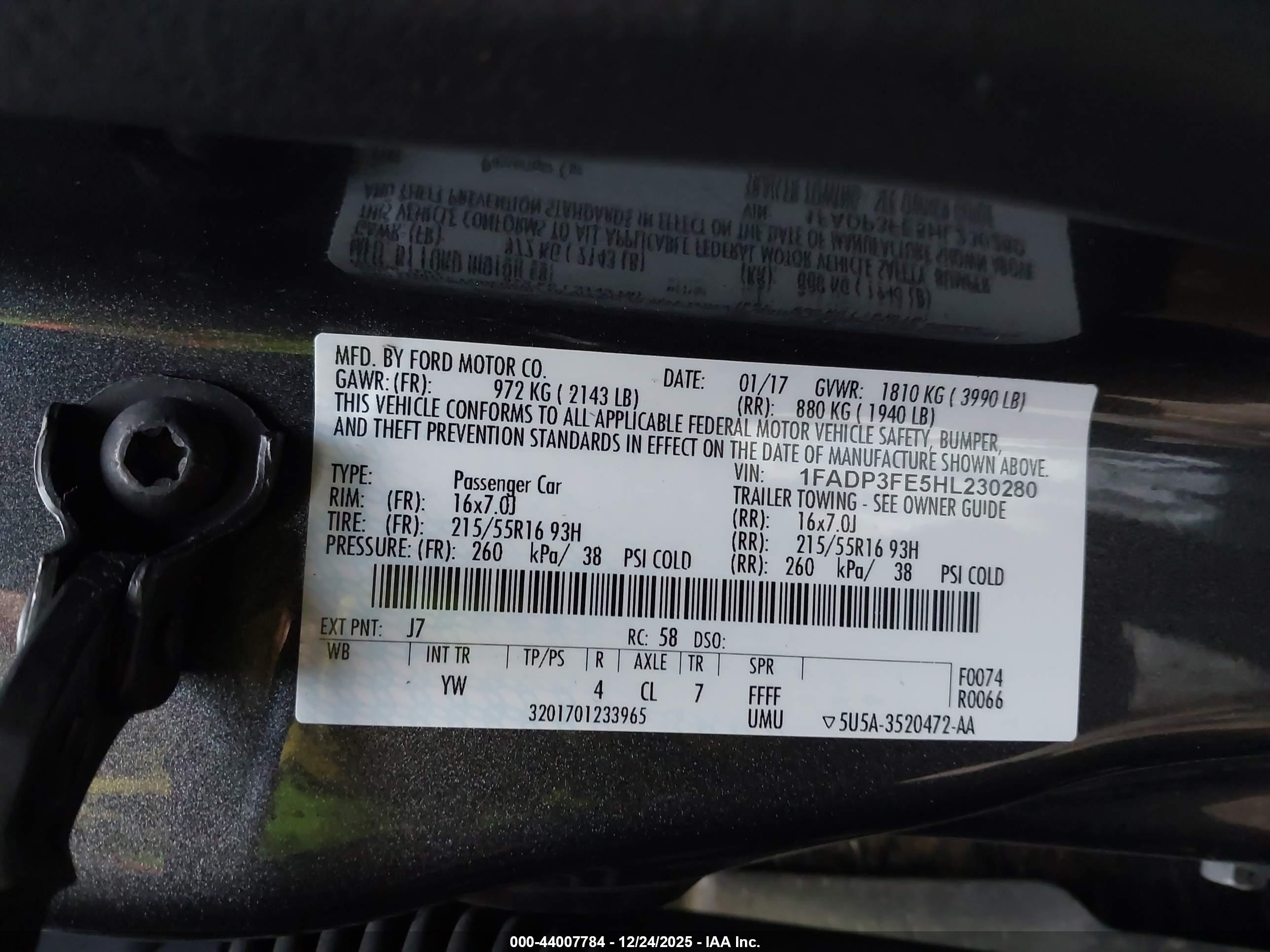 FORD FOCUS image 9