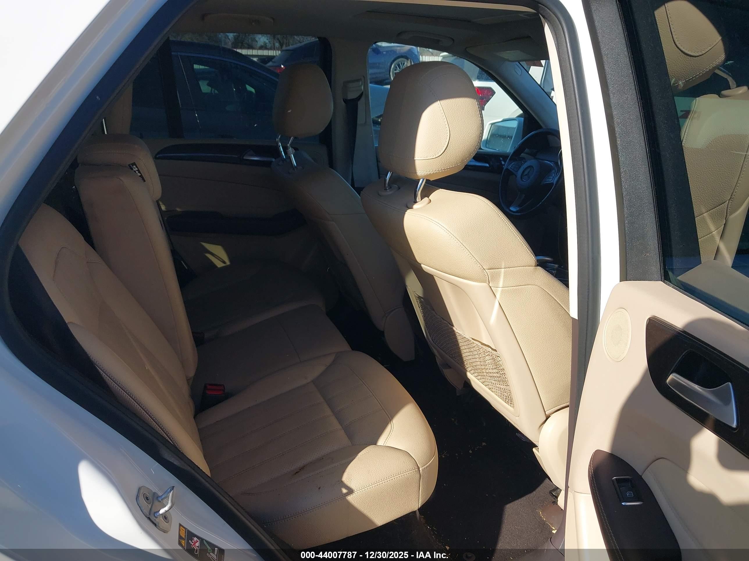 MERCEDES-BENZ GLE image 8