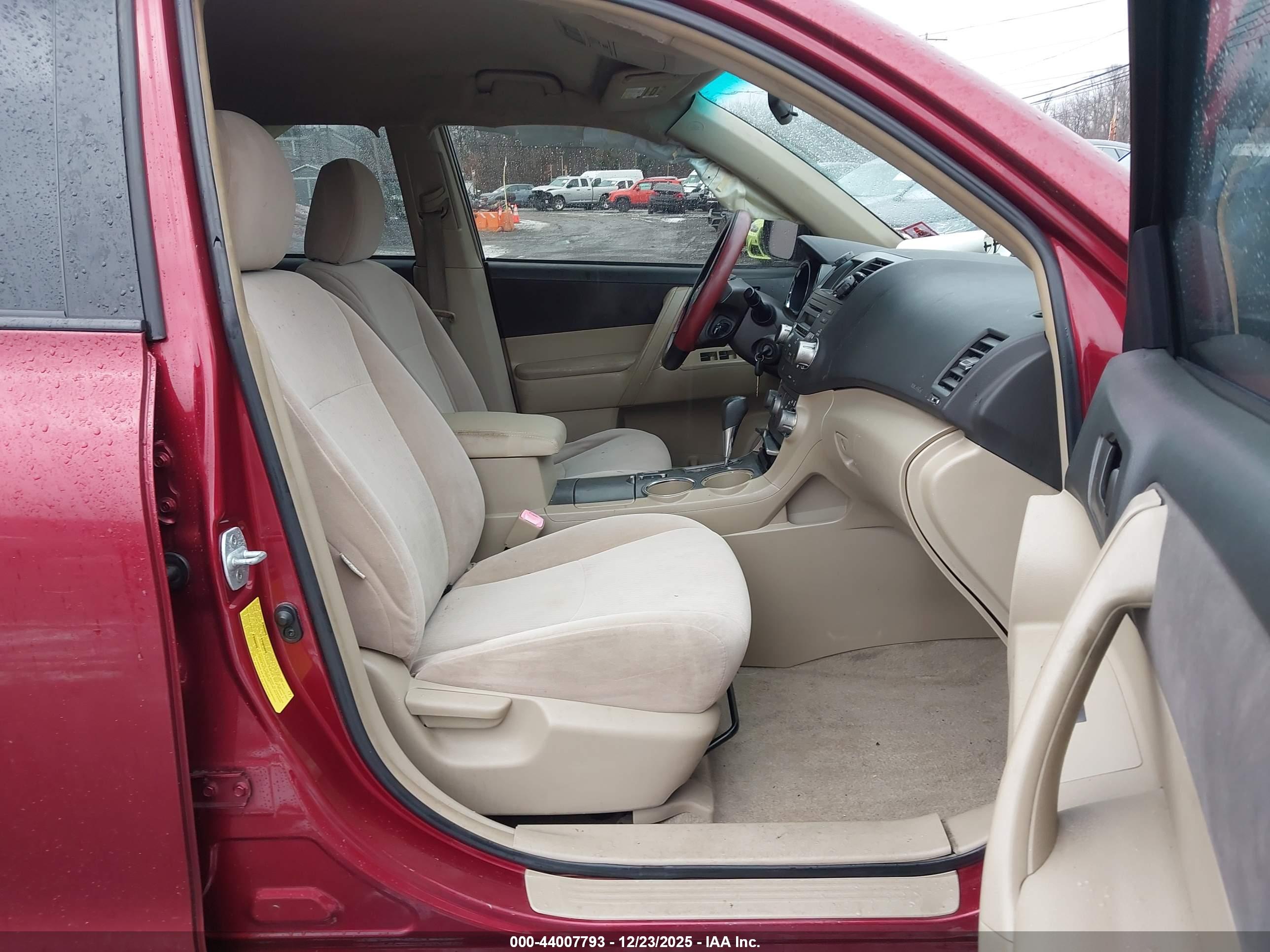 TOYOTA HIGHLANDER image 5