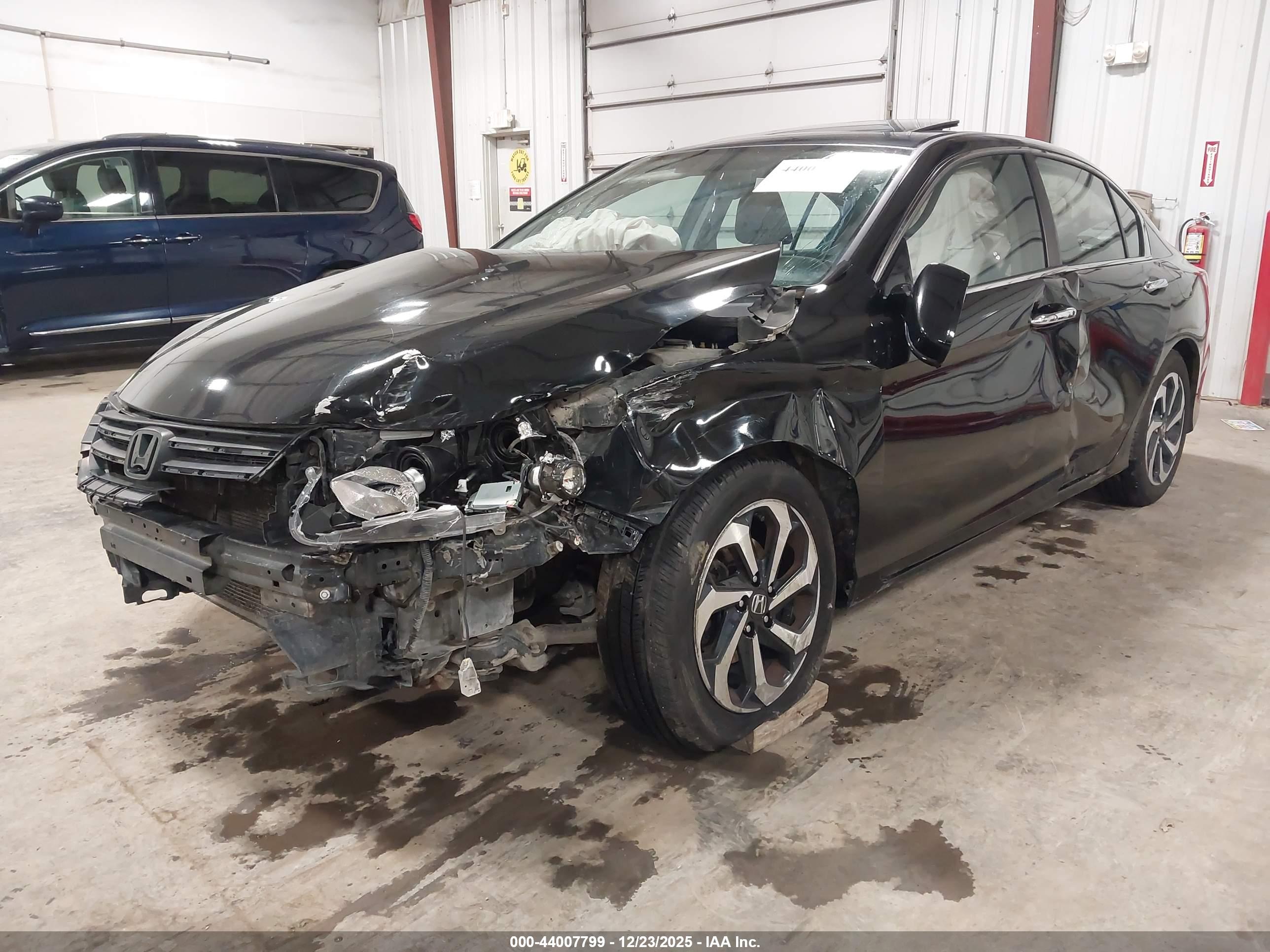 HONDA ACCORD image 2