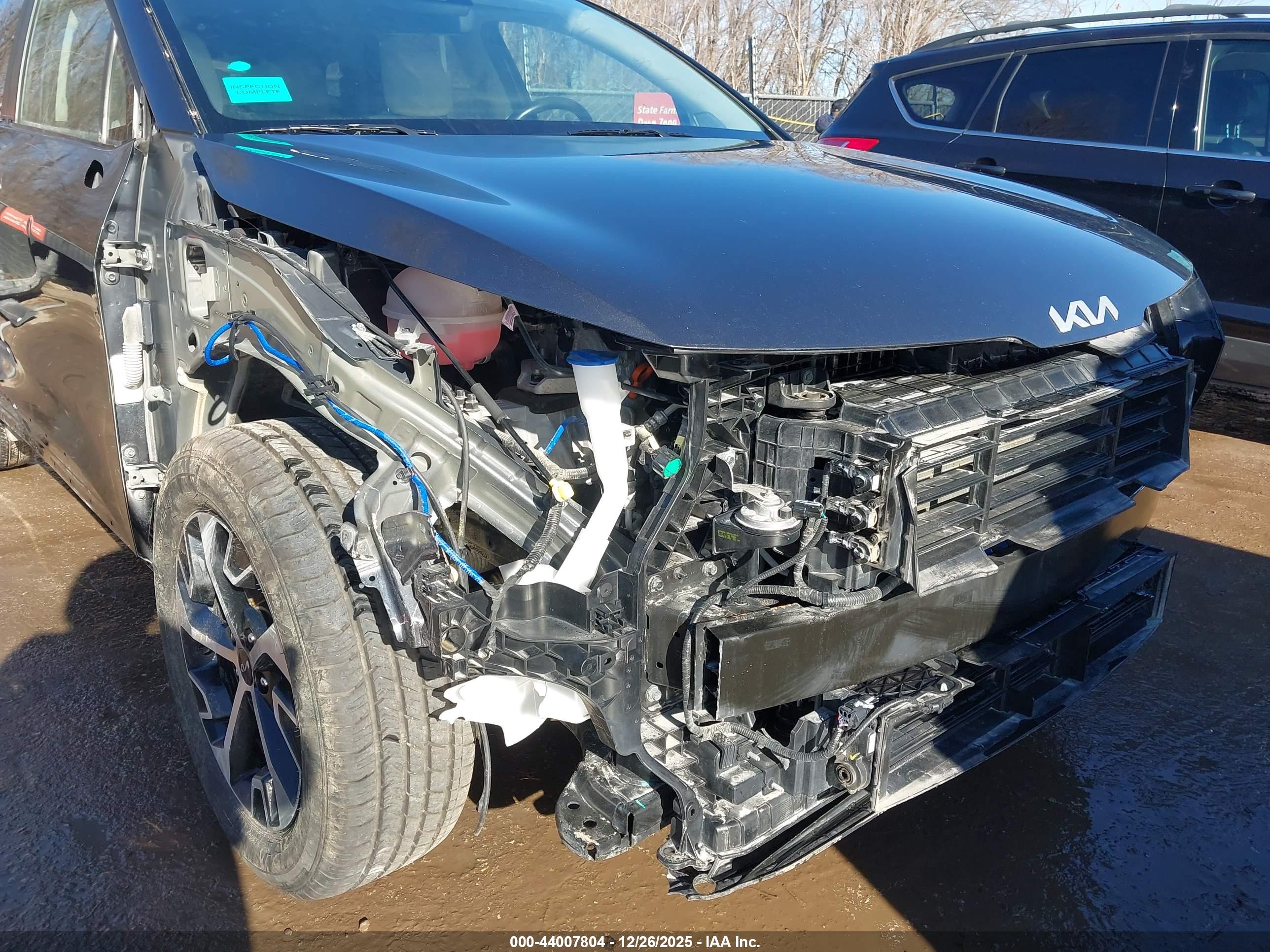 KIA SPORTAGE image 6