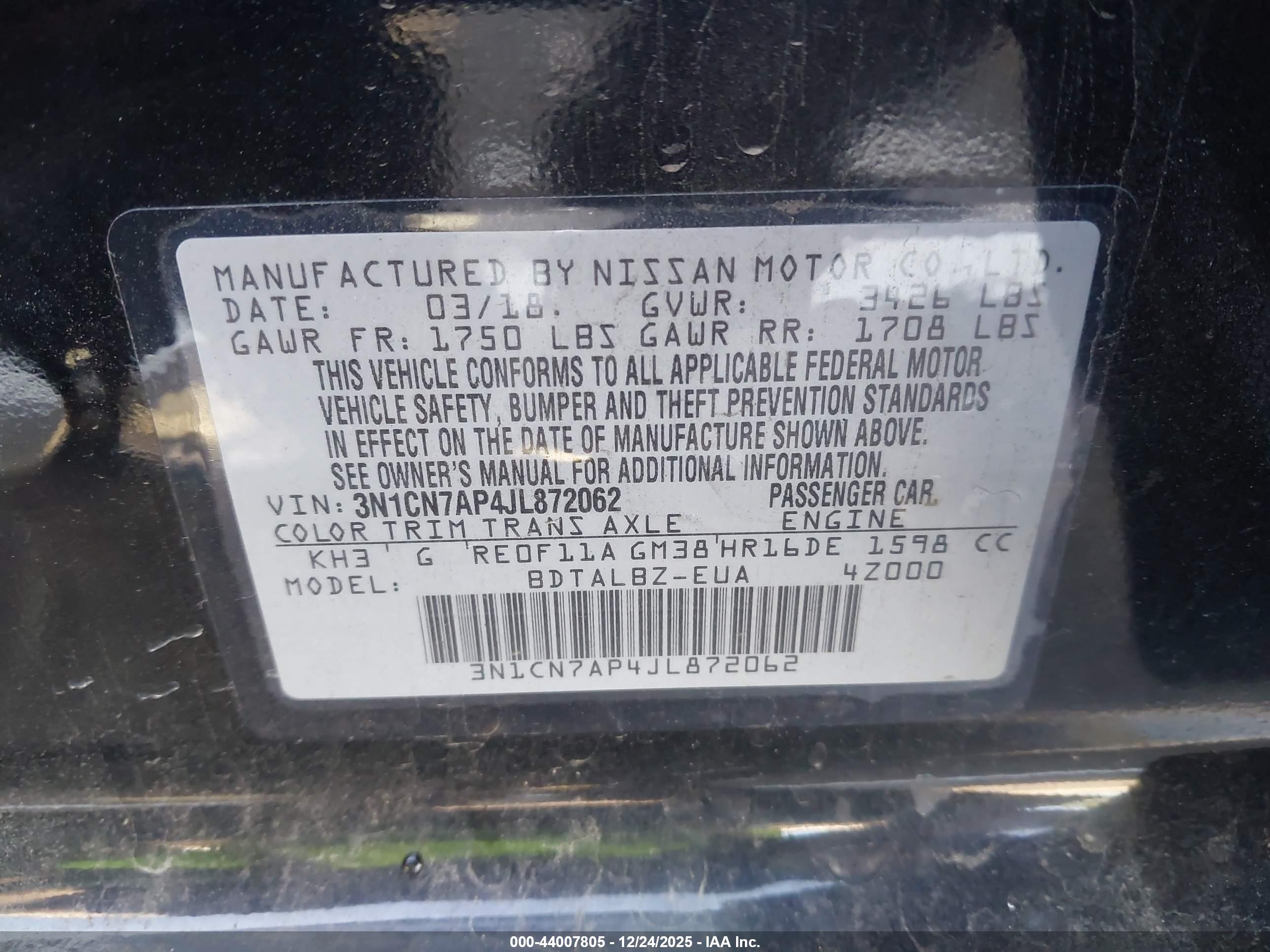NISSAN VERSA image 9