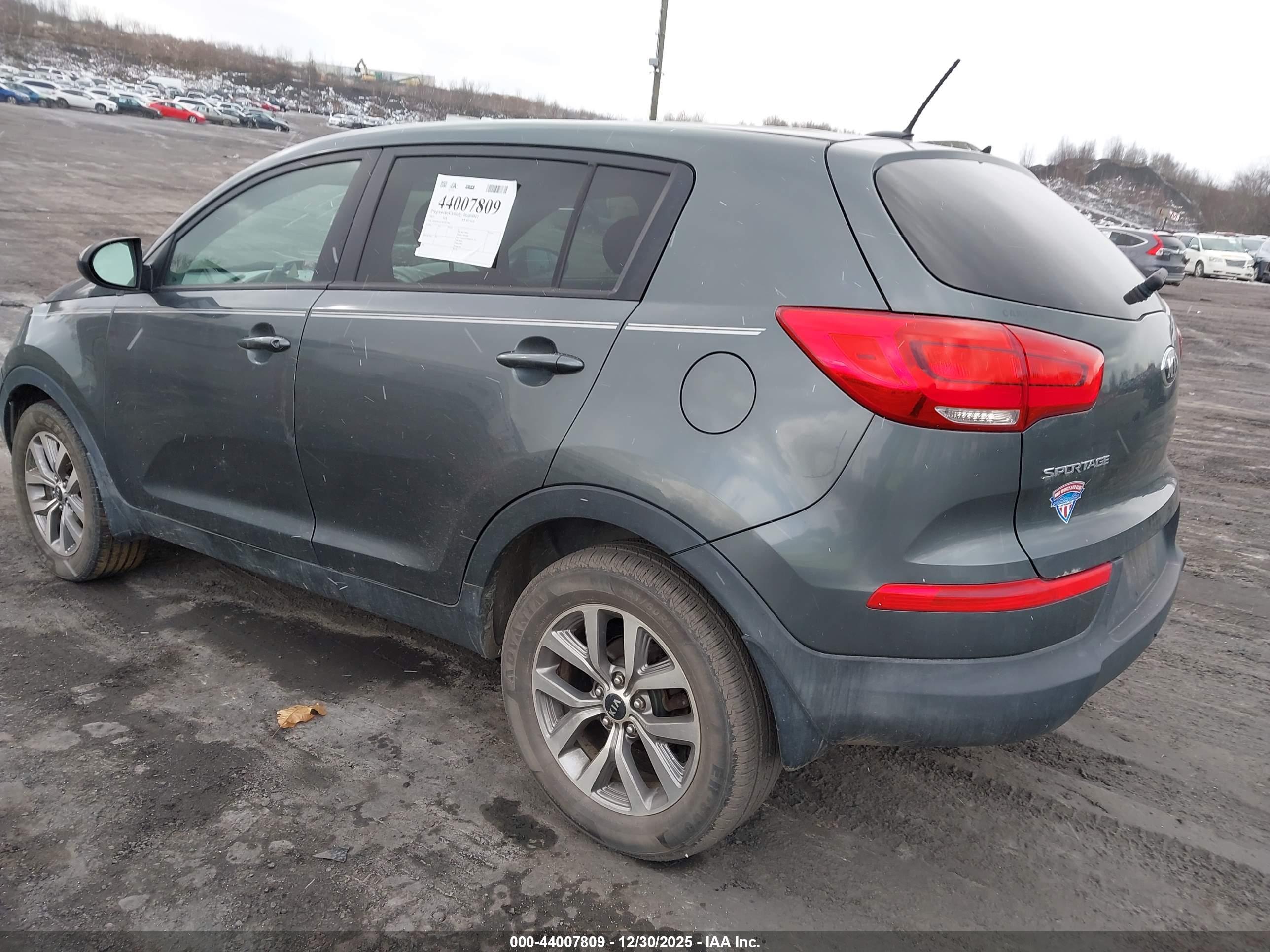 KIA SPORTAGE image 3