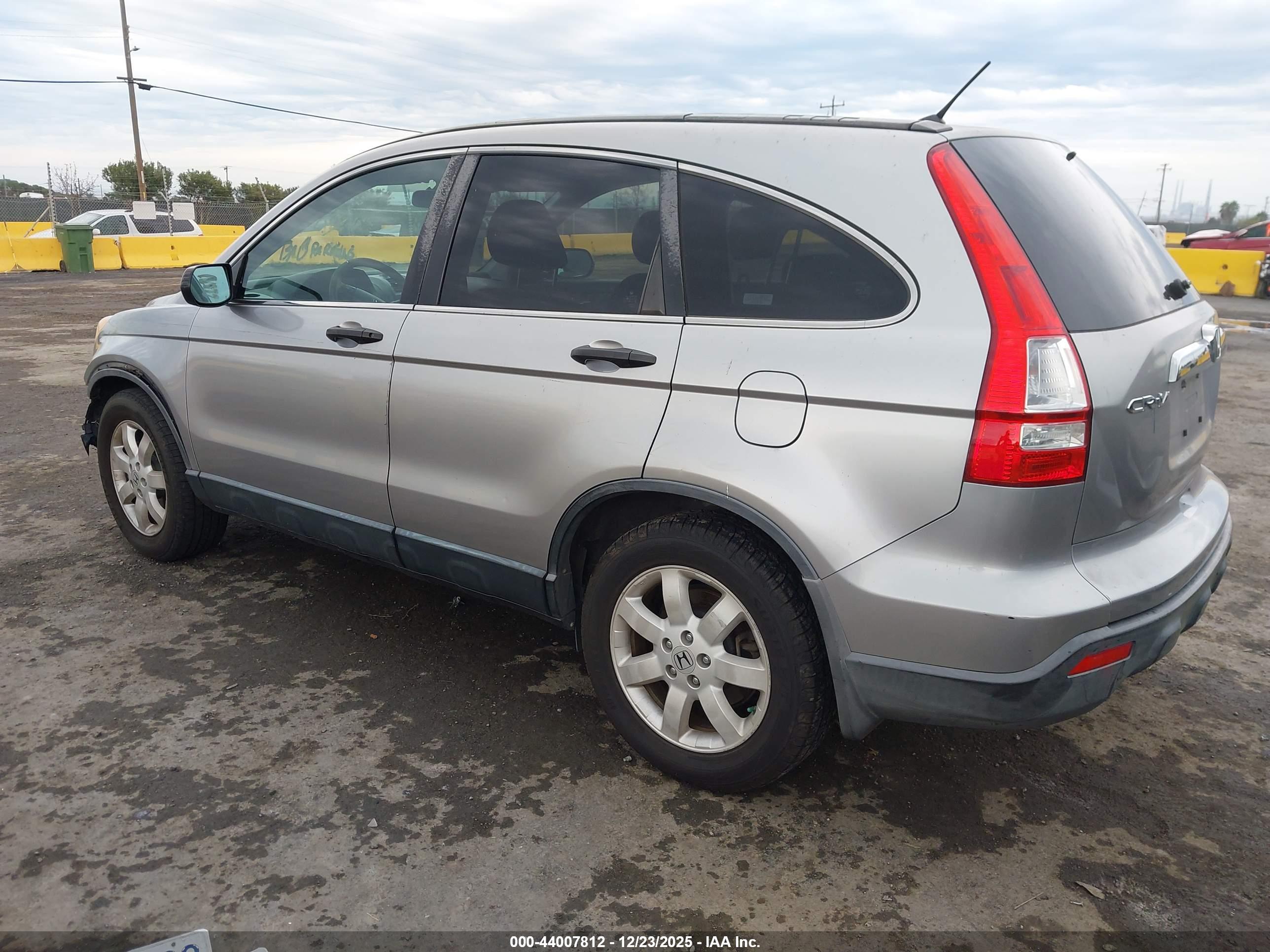 HONDA CR-V image 3