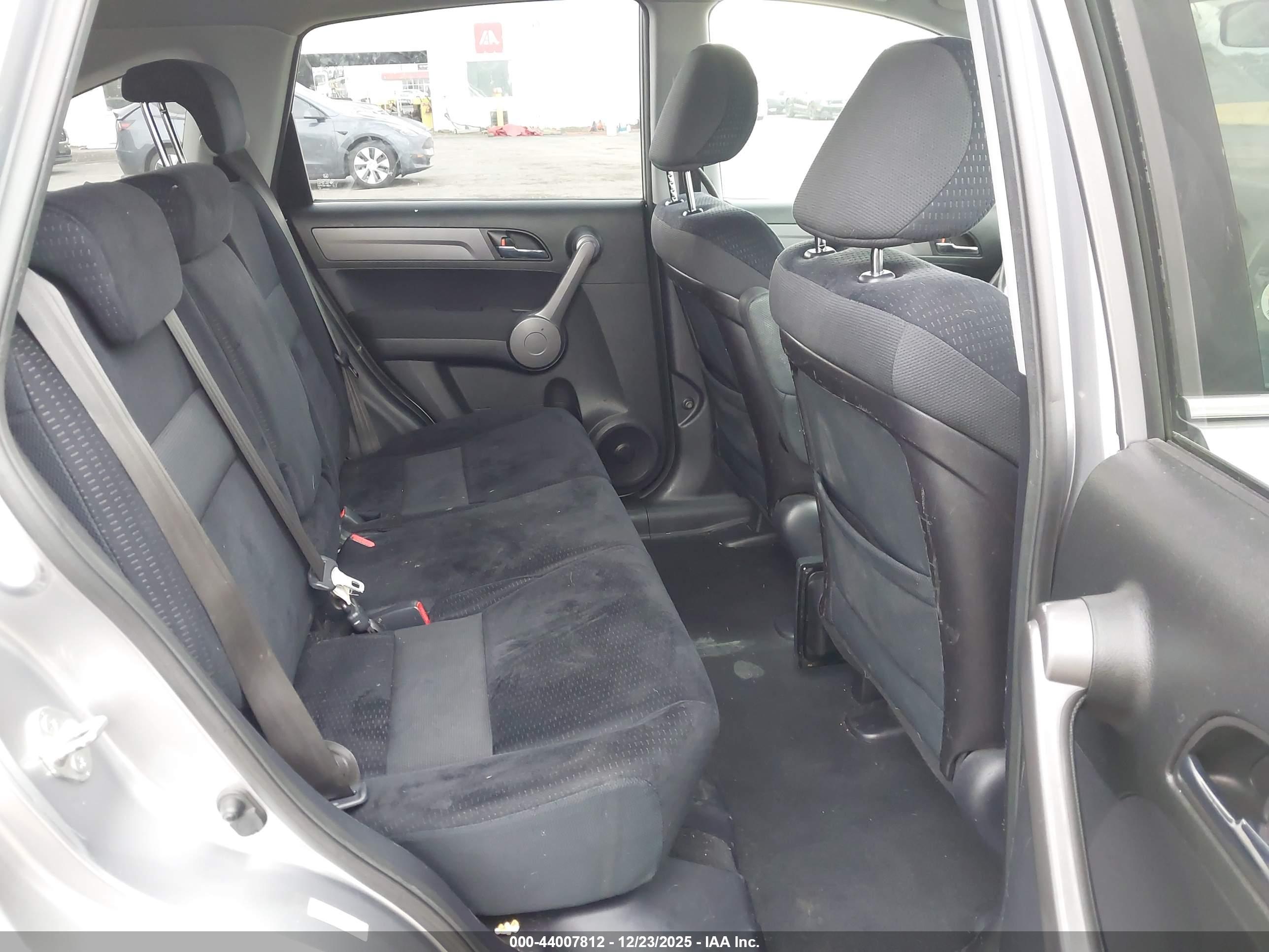 HONDA CR-V image 8