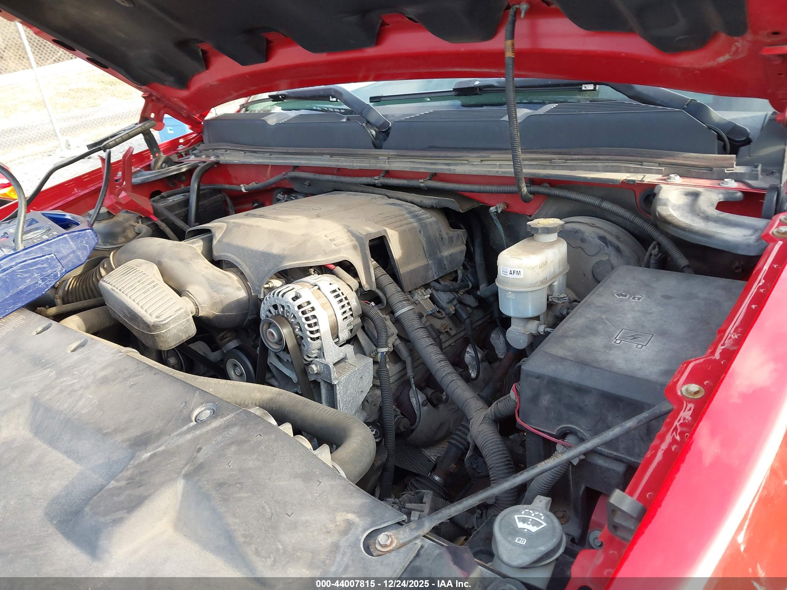 CHEVROLET SILVERADO image 10