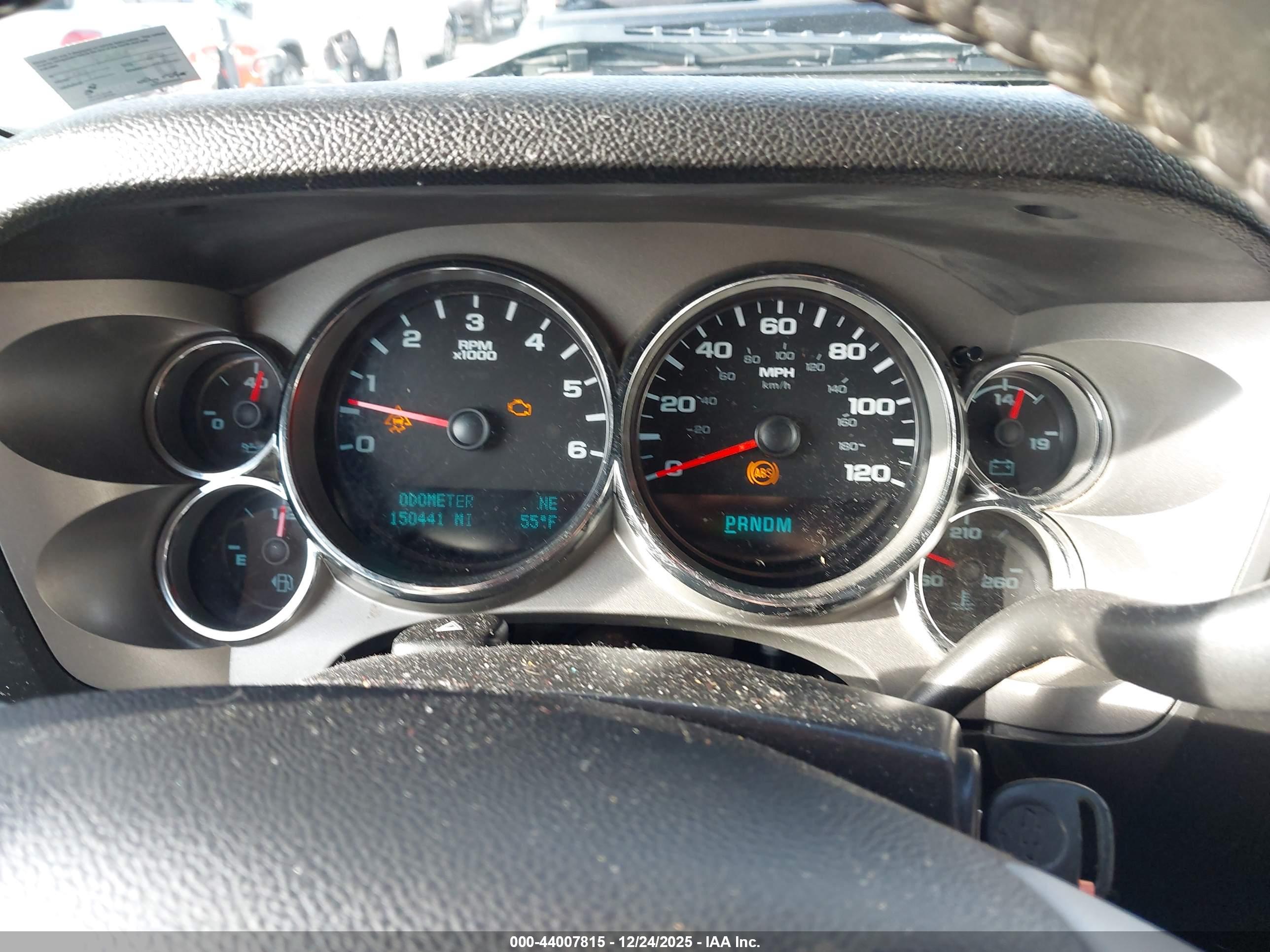 CHEVROLET SILVERADO image 7