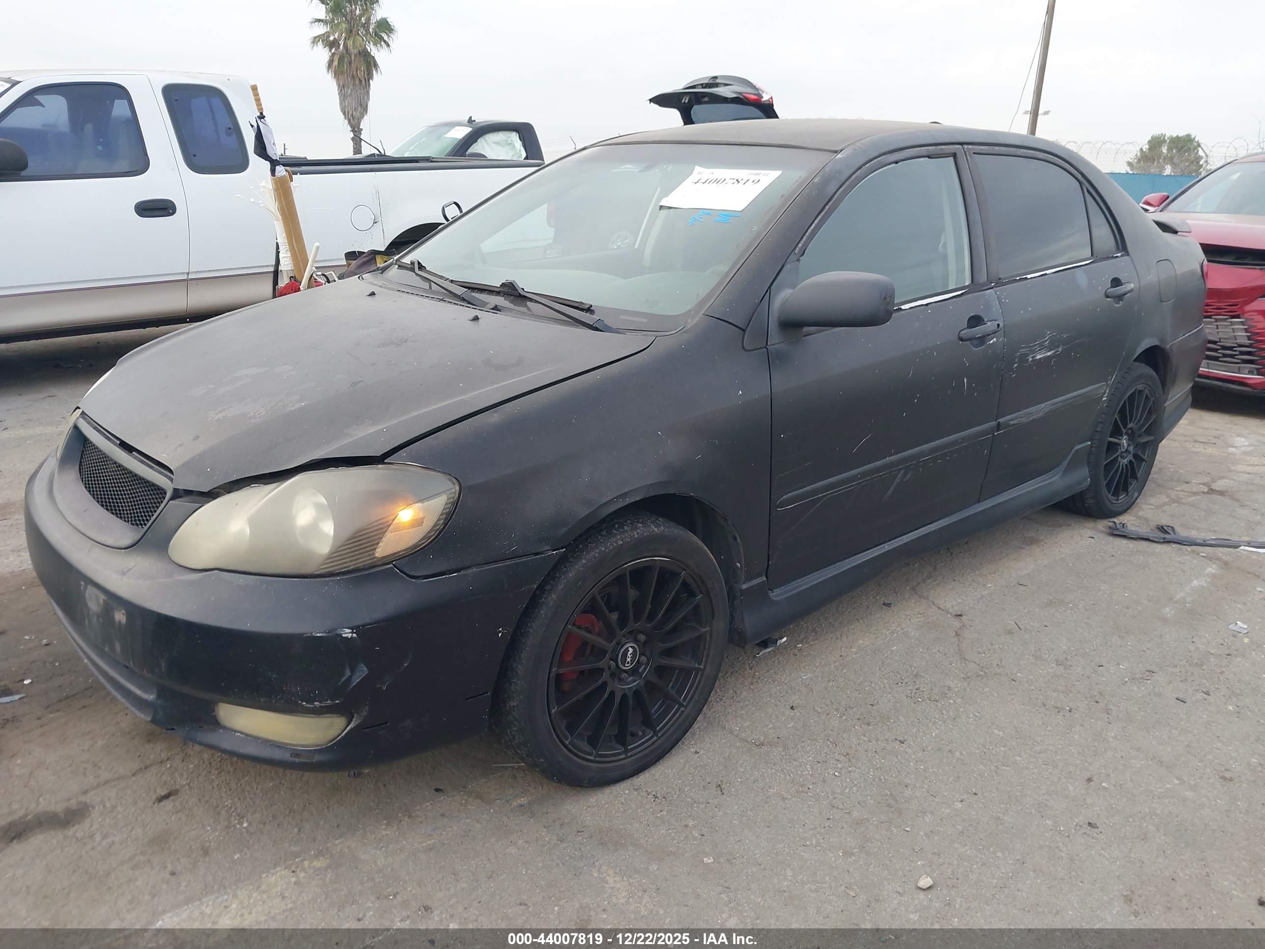 TOYOTA COROLLA image 2