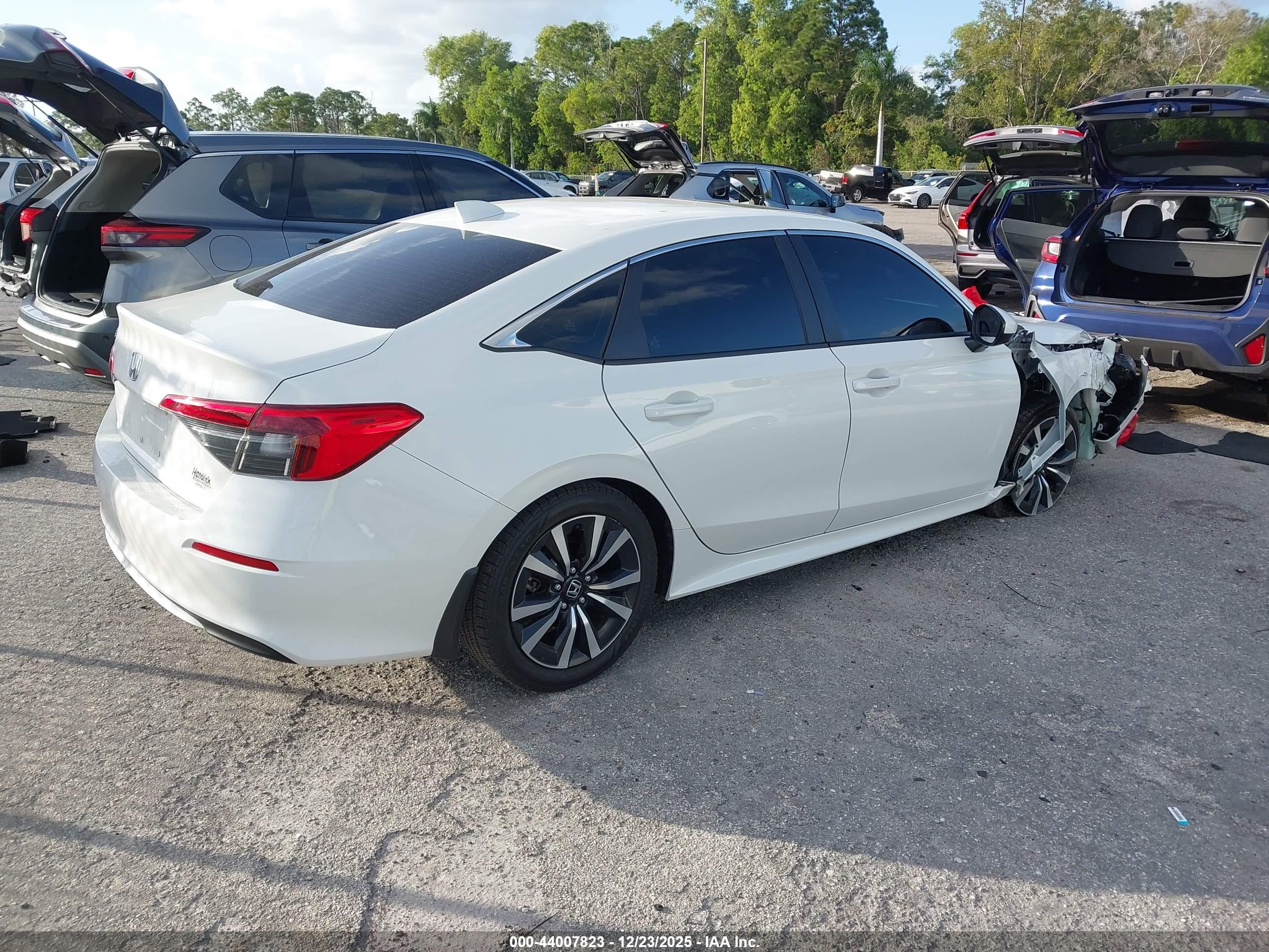 HONDA CIVIC image 4
